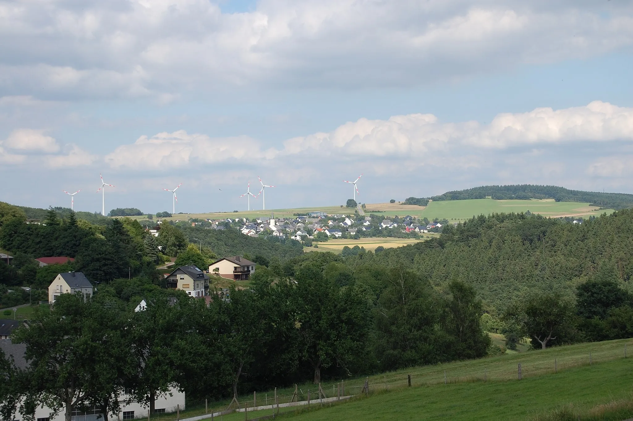 Photo showing: Villages Herl (front) and Lorscheid (back) in the Hunsrück landscape, Germany.