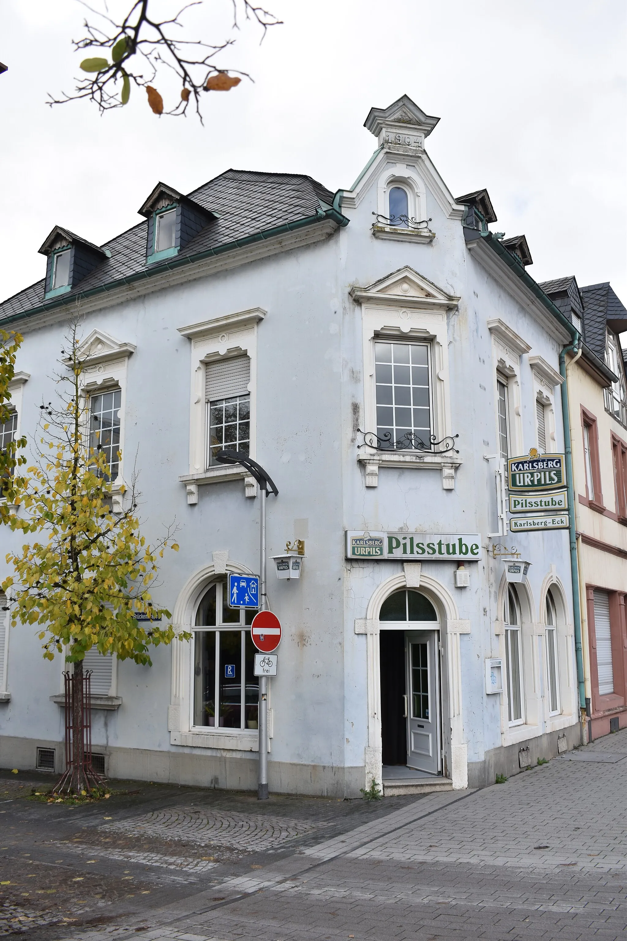 Photo showing: Konz, Pilsstube Karlsberg-Eck