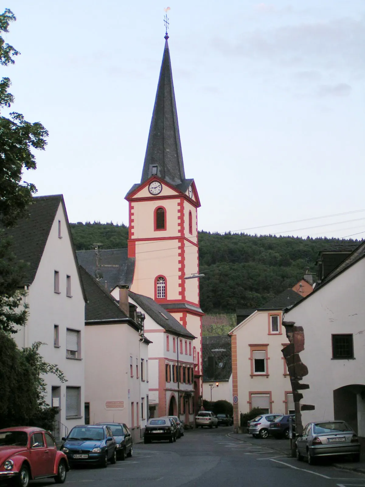 Photo showing: Trier Pfalzel Kirche