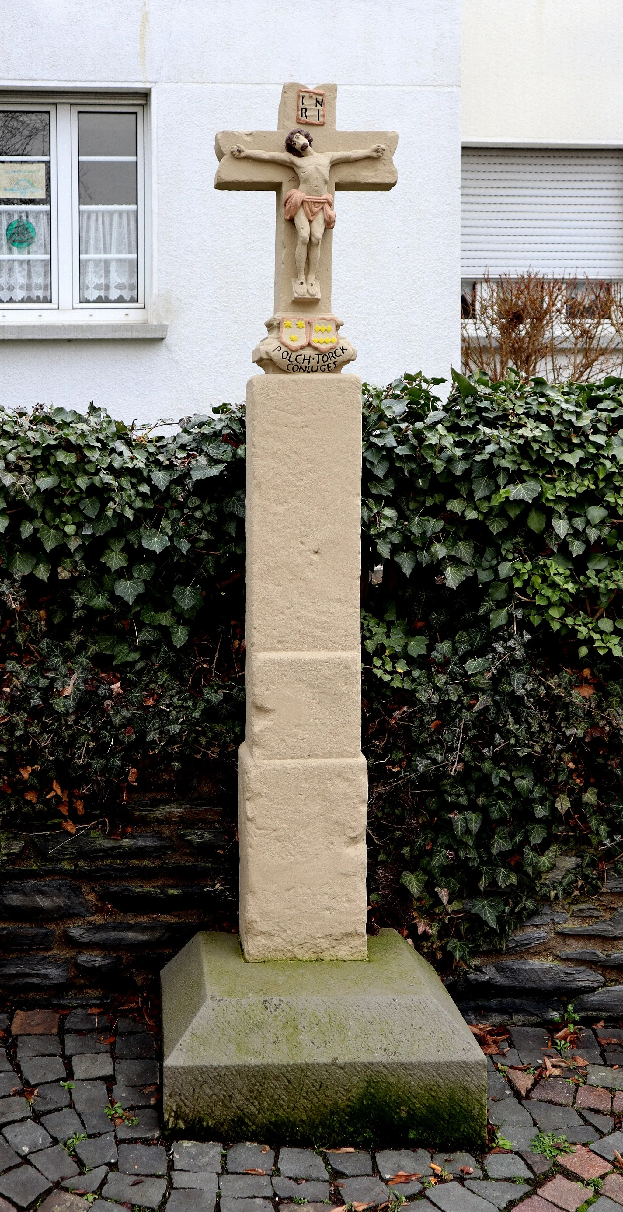 Photo showing: Wayside cross, early 18th century, in Mehring, Rhineland-Palatinate, Germany