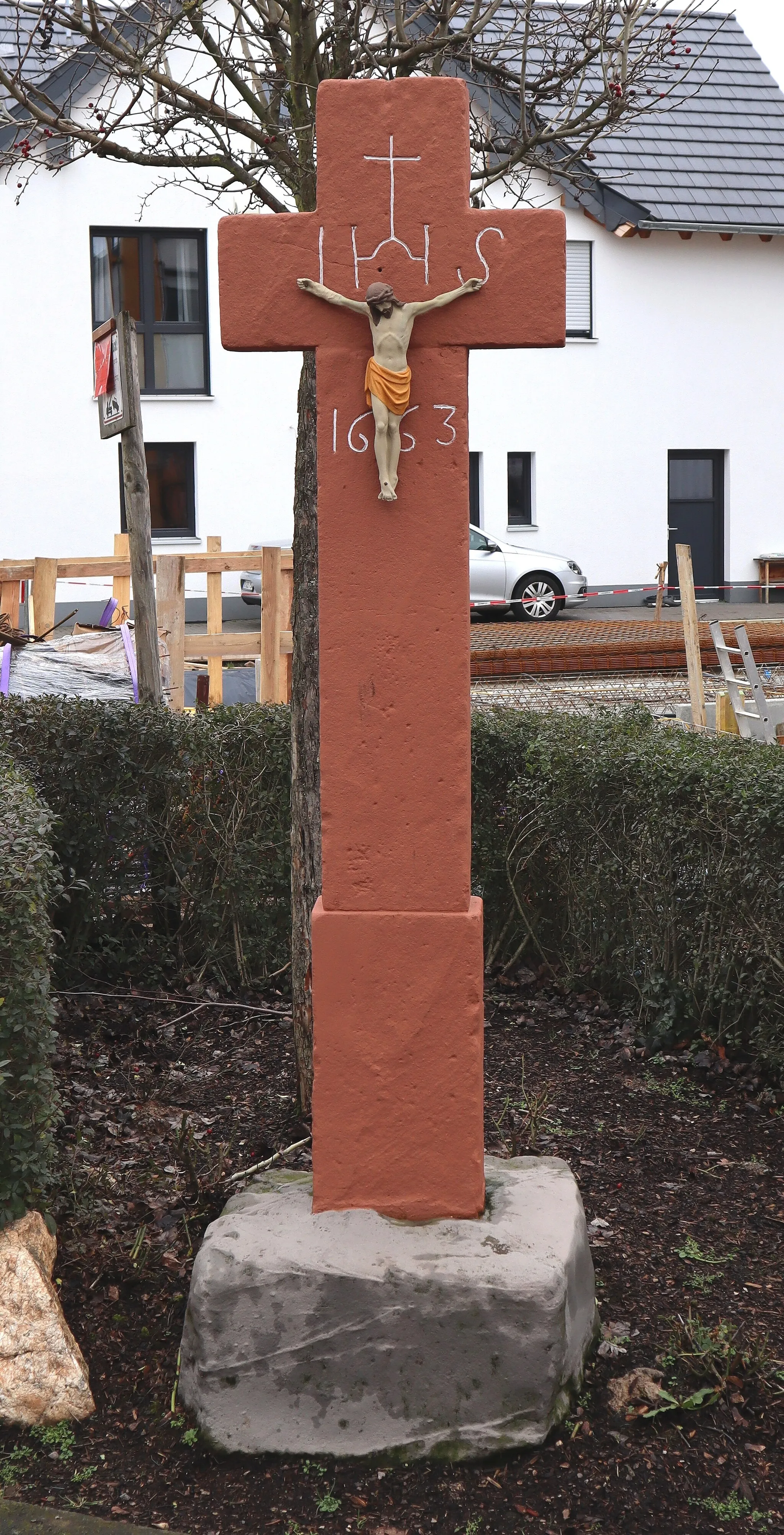 Photo showing: Wayside cross (1663), in Mehring, Rhineland-Palatinate, Germany.