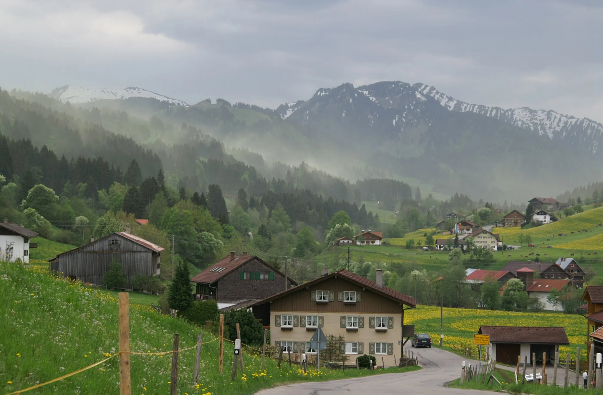 Photo showing: Gunzesrieder Tal von Osten, Blaichach