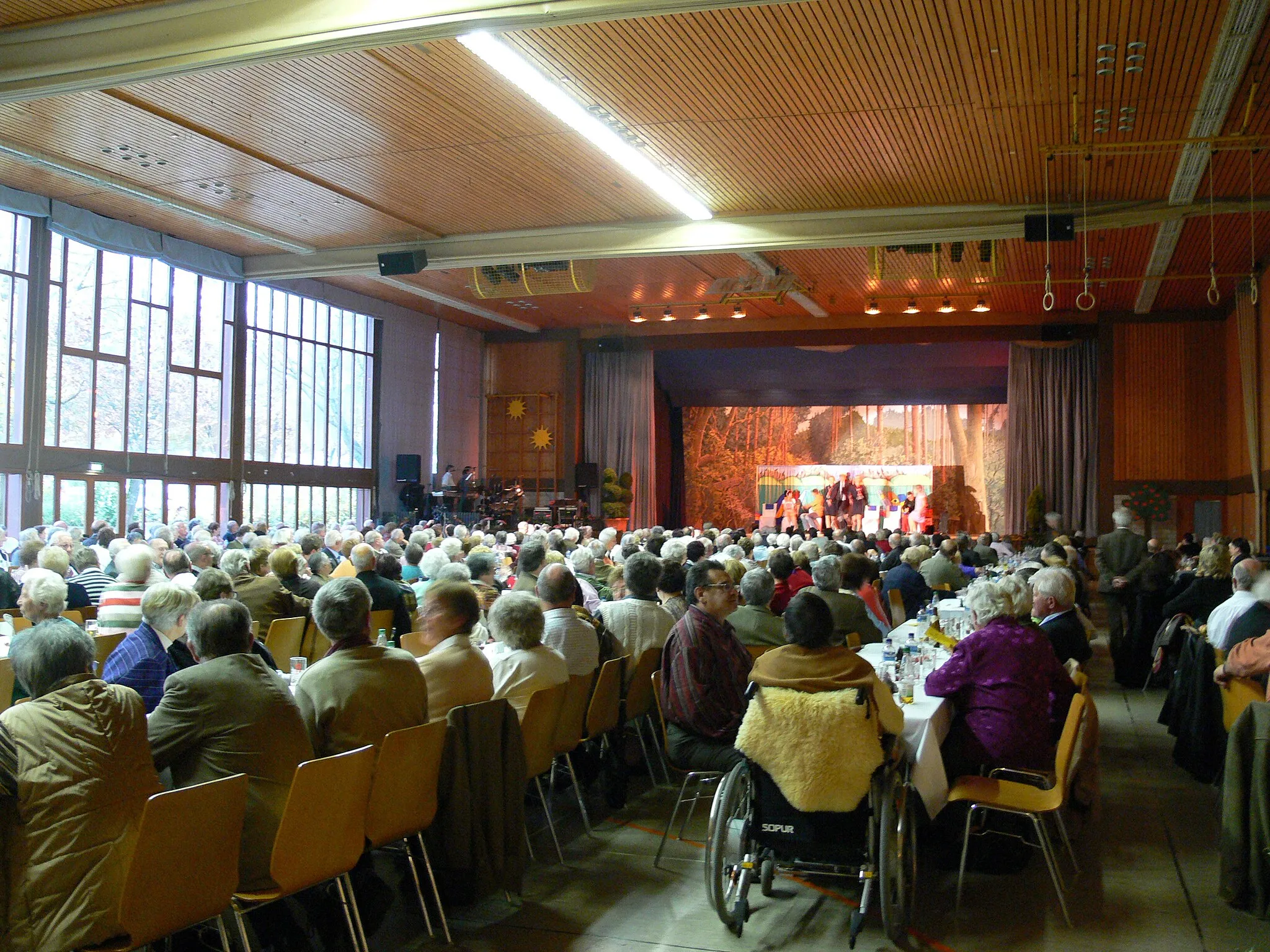 Photo showing: Seniorennachmittag der Ortschaft Ailingen, Rotach-Halle, Friedrichshafen-Ailingen