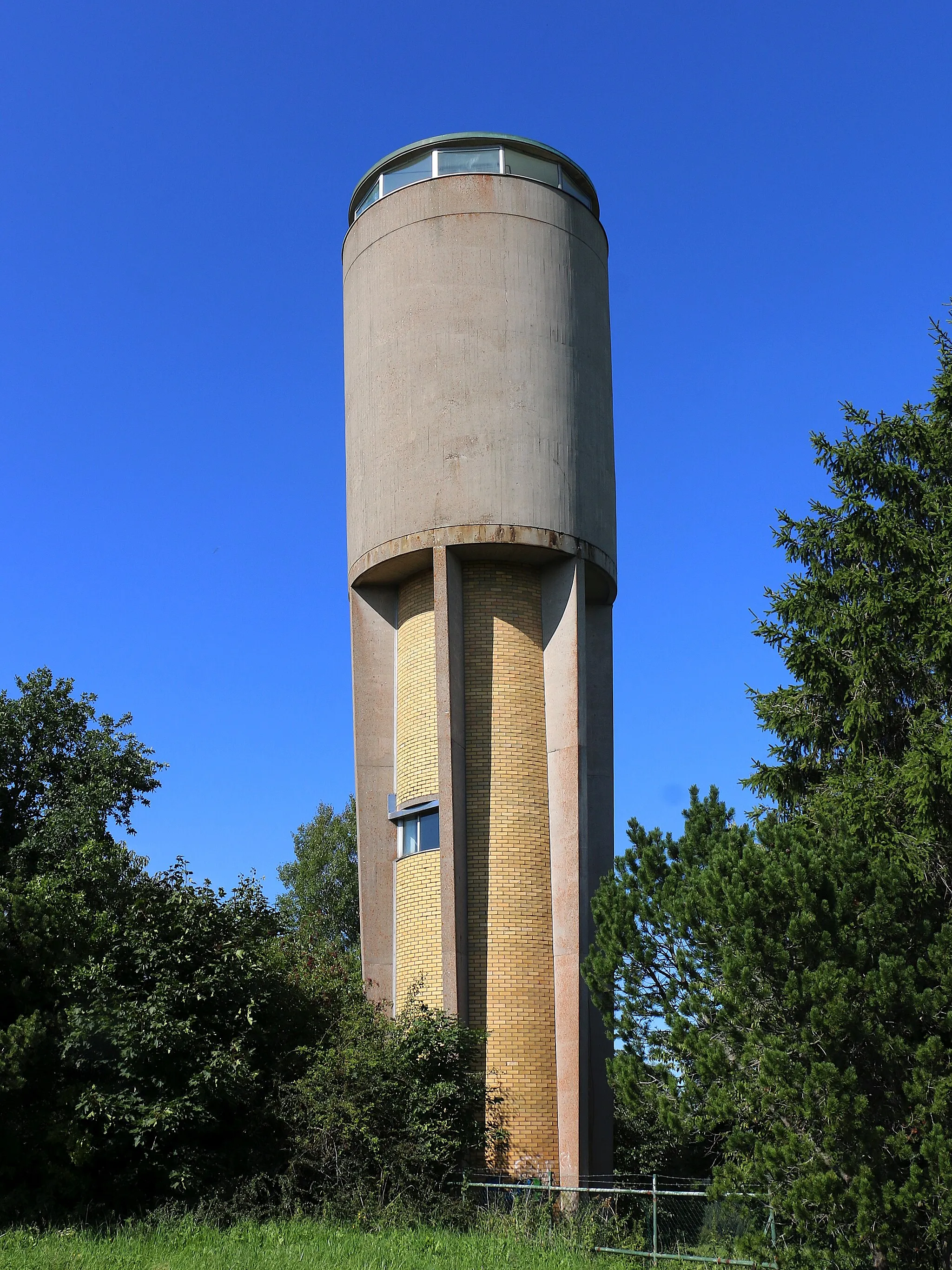 Photo showing: Water tower Rauer Bühl, a landmark of Meßstetten.