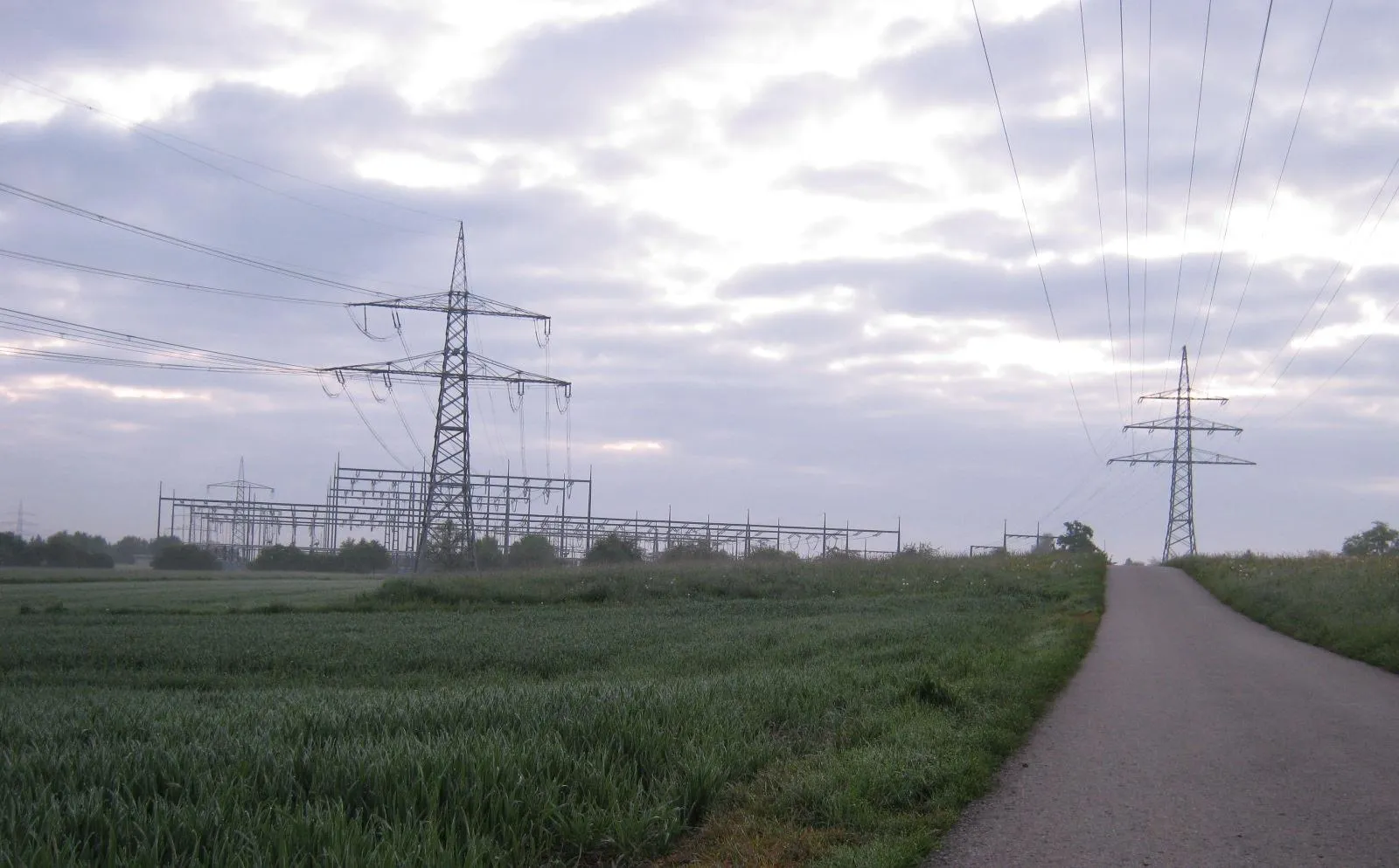 Photo showing: Engstlatt 380 kV/110 kV-Substation