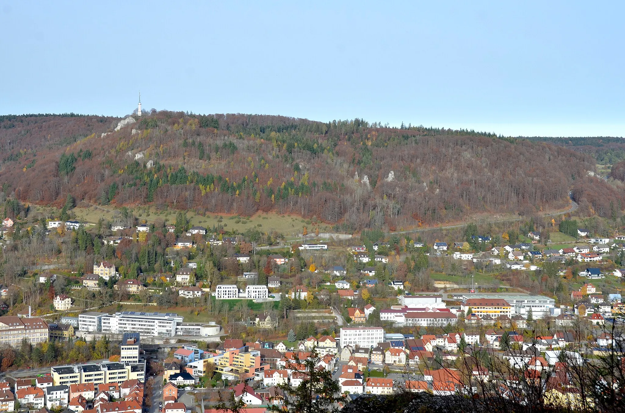 Photo showing: Schlossfelsenturm und Bitzer Steige, Albstadt-Ebingen