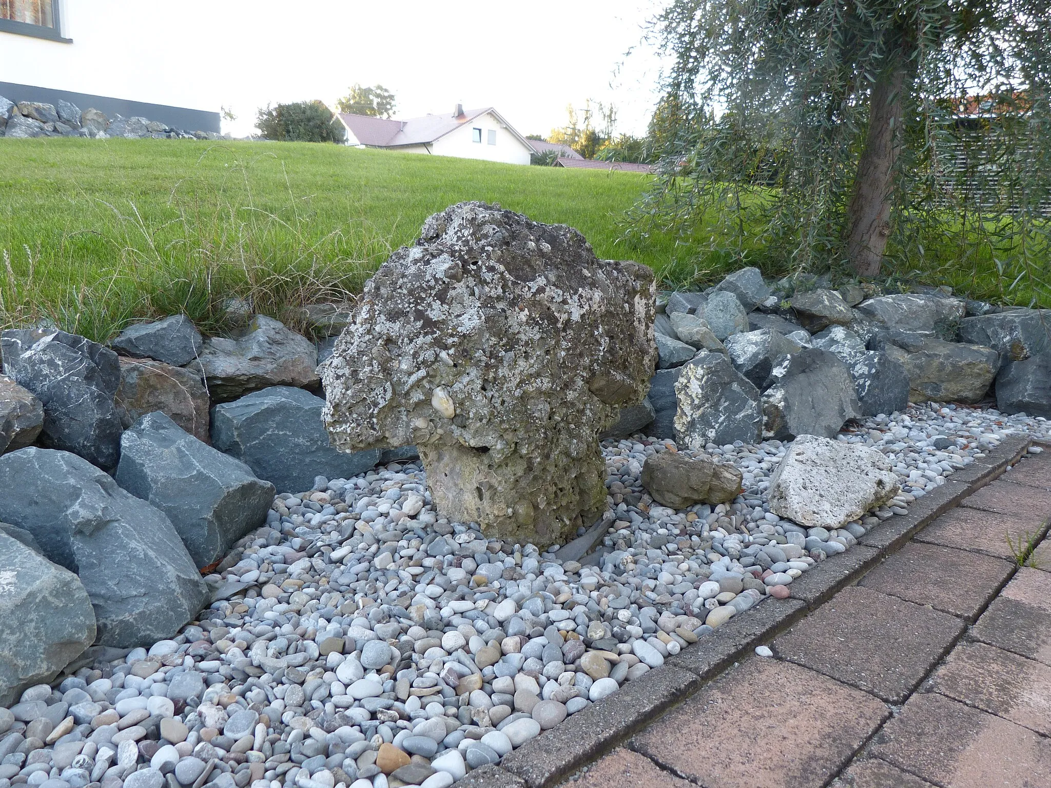 Photo showing: This is a photograph of an architectural monument. It is on the list of cultural monuments of Bayern, no. D-7-78-217-6.