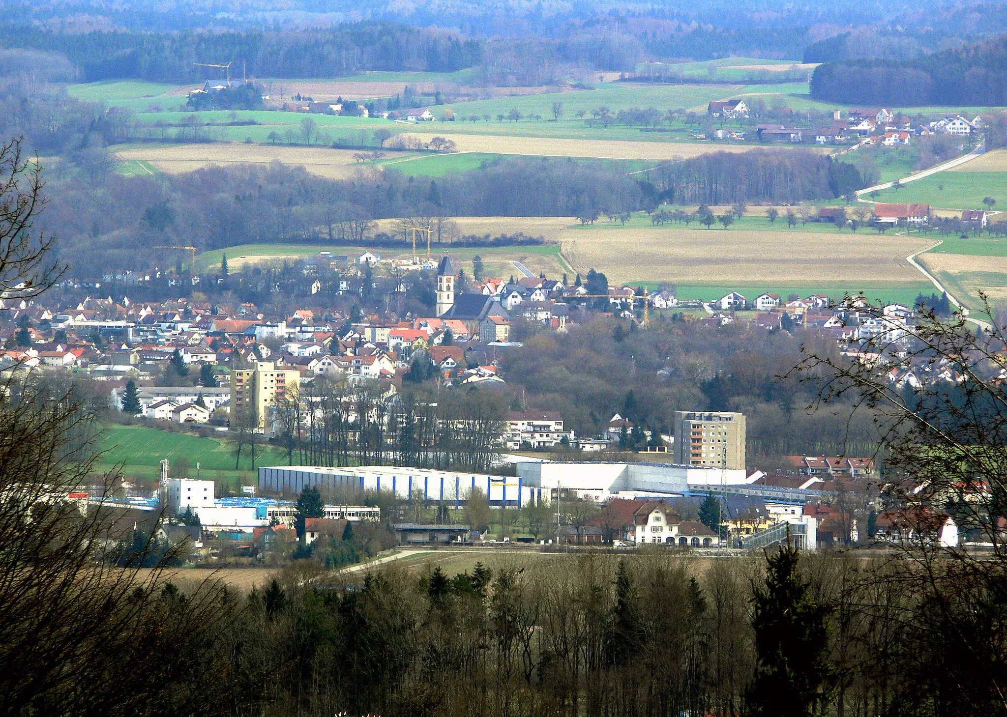 Photo showing: Baienfurt im Schussental, Blick von Westen (Gde. Berg), im Vordergrund der Bahnhof Niederbiegen