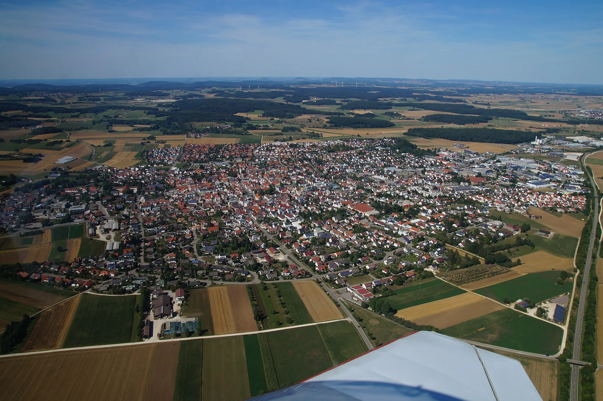 Photo showing: aerial photograph of Laichingen taken from south-west