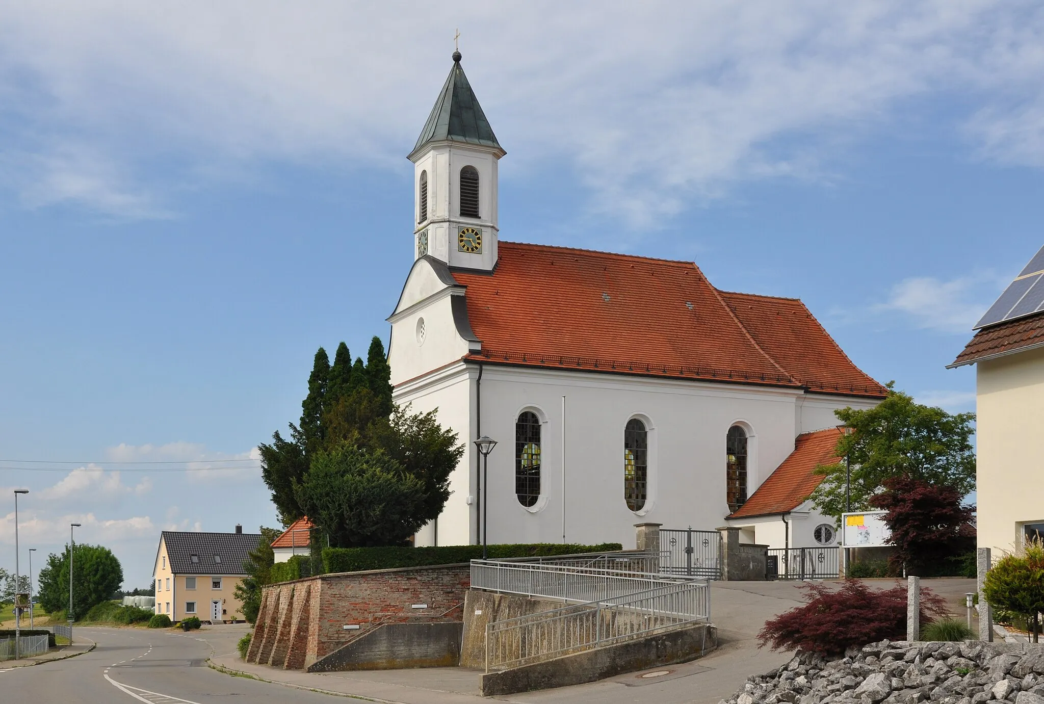 Photo showing: Großschafhausen (Gemeinde Schwendi, Landkreis Biberach), Kah. Pfarrkirche St. Maria Magdalena,

Außenansicht