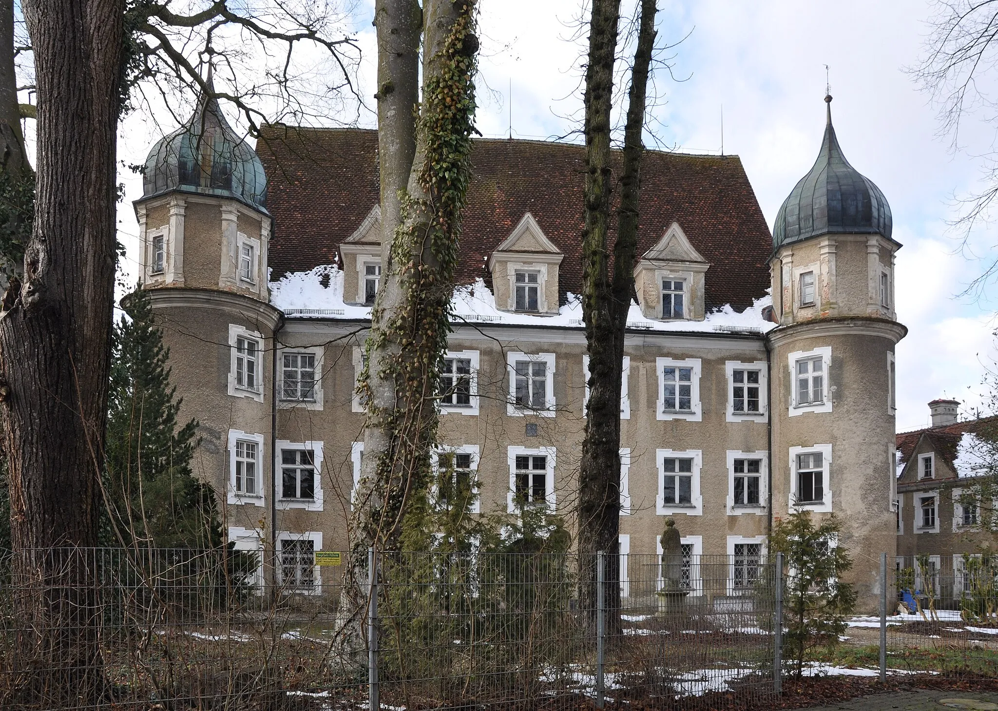 Photo showing: Gutenzell-Hürbel (Landkreis Biberach an der Riß), Ortsteil Hürbel, Schloss Hürbel