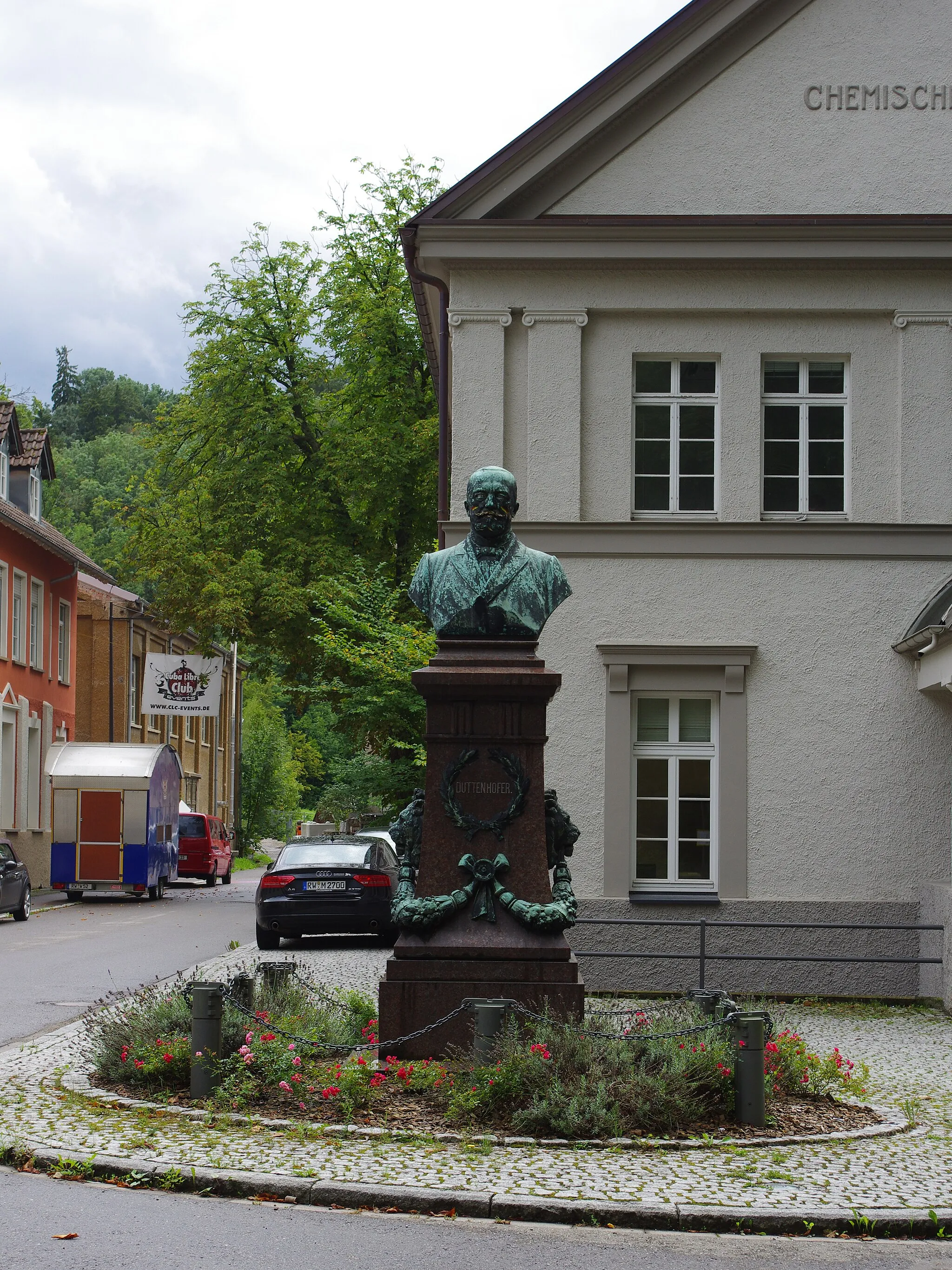 Photo showing: Denkmal für de:Max Duttenhofer, Neckartal 167, Rottweil, Gelände der ehemaligen Pulverfabrik Rottweil
