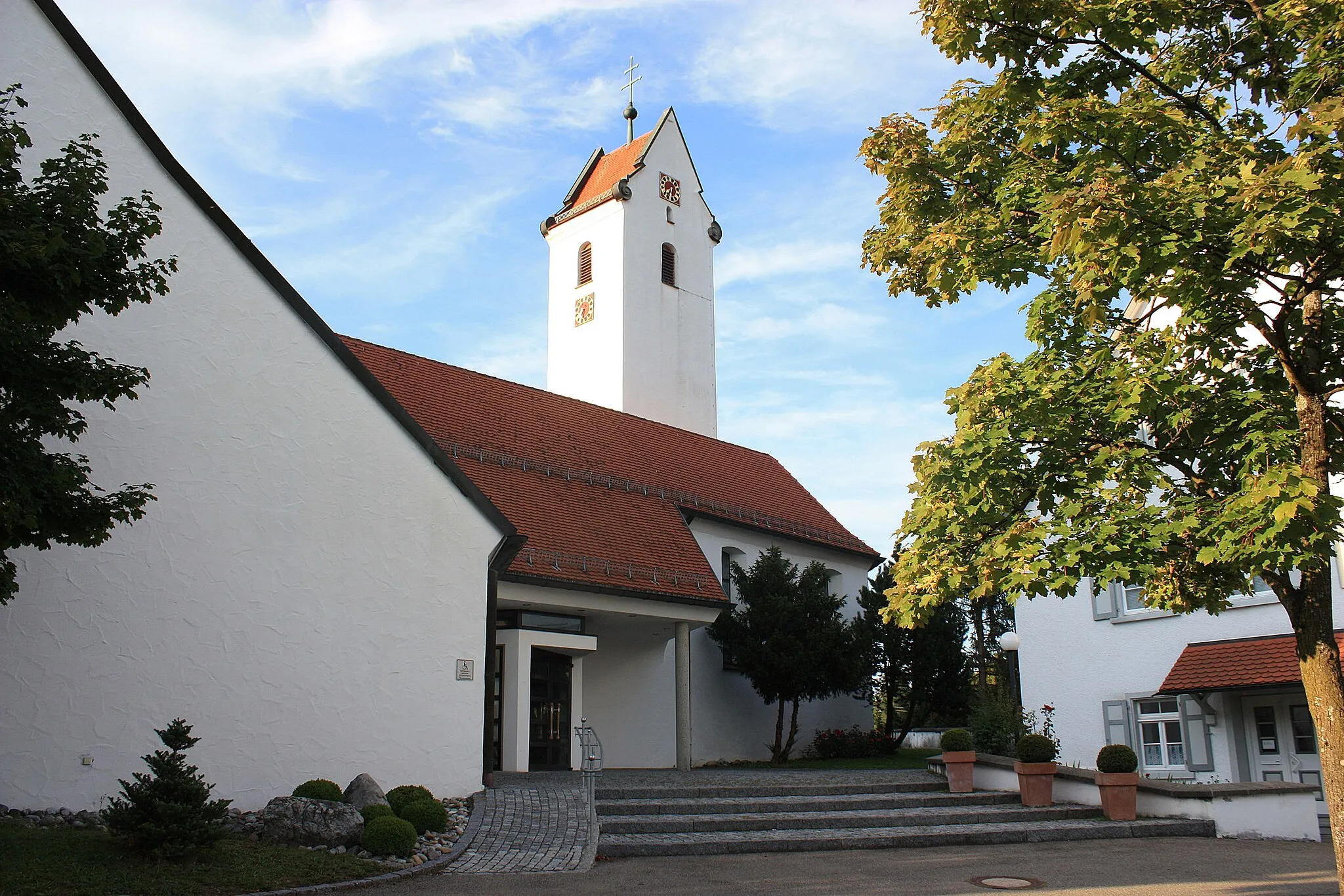 Photo showing: Neukirch, the church Mary Queen of the Rosary