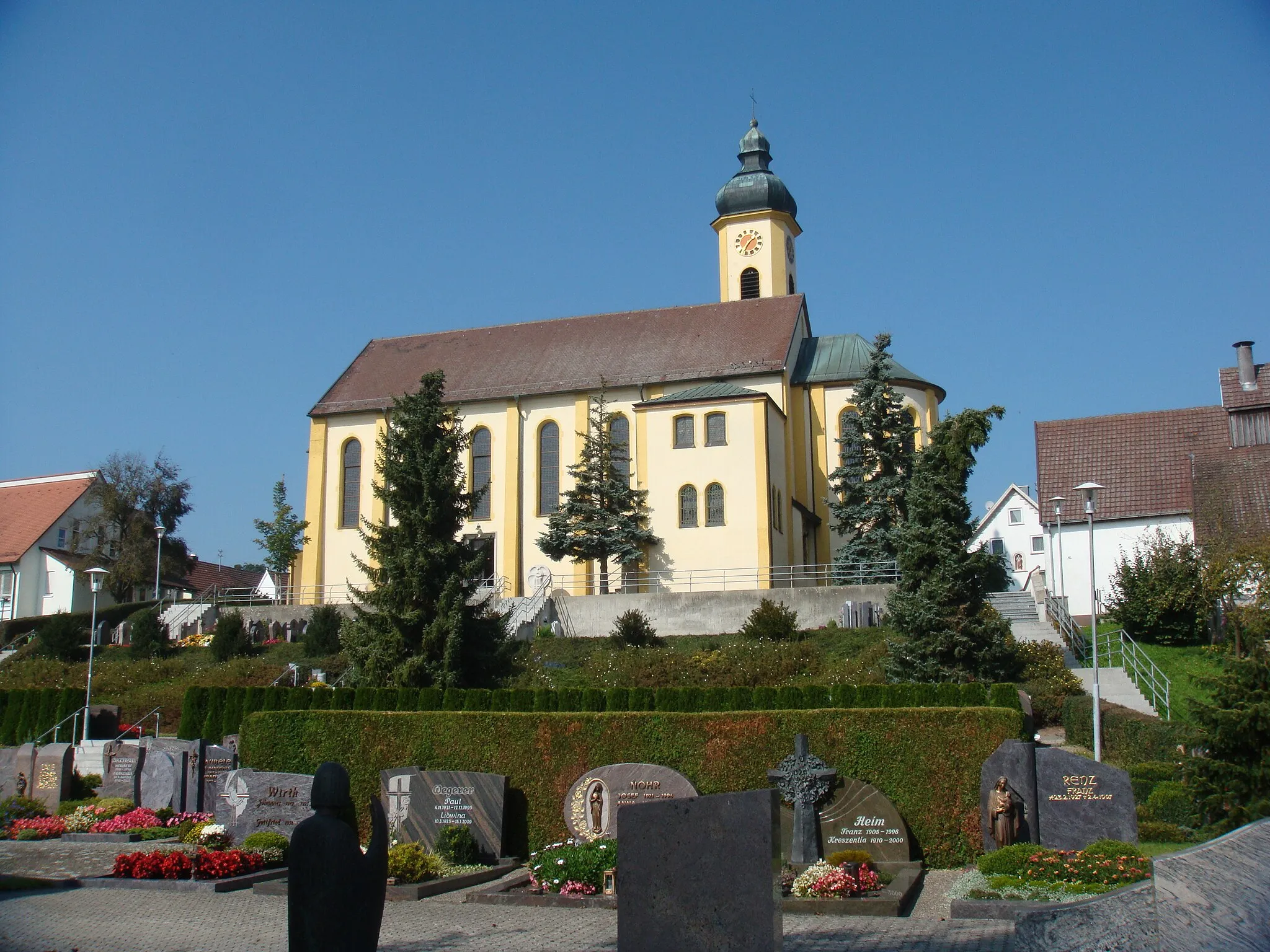 Photo showing: Dorfkirche in Schnürpflingen von Süden