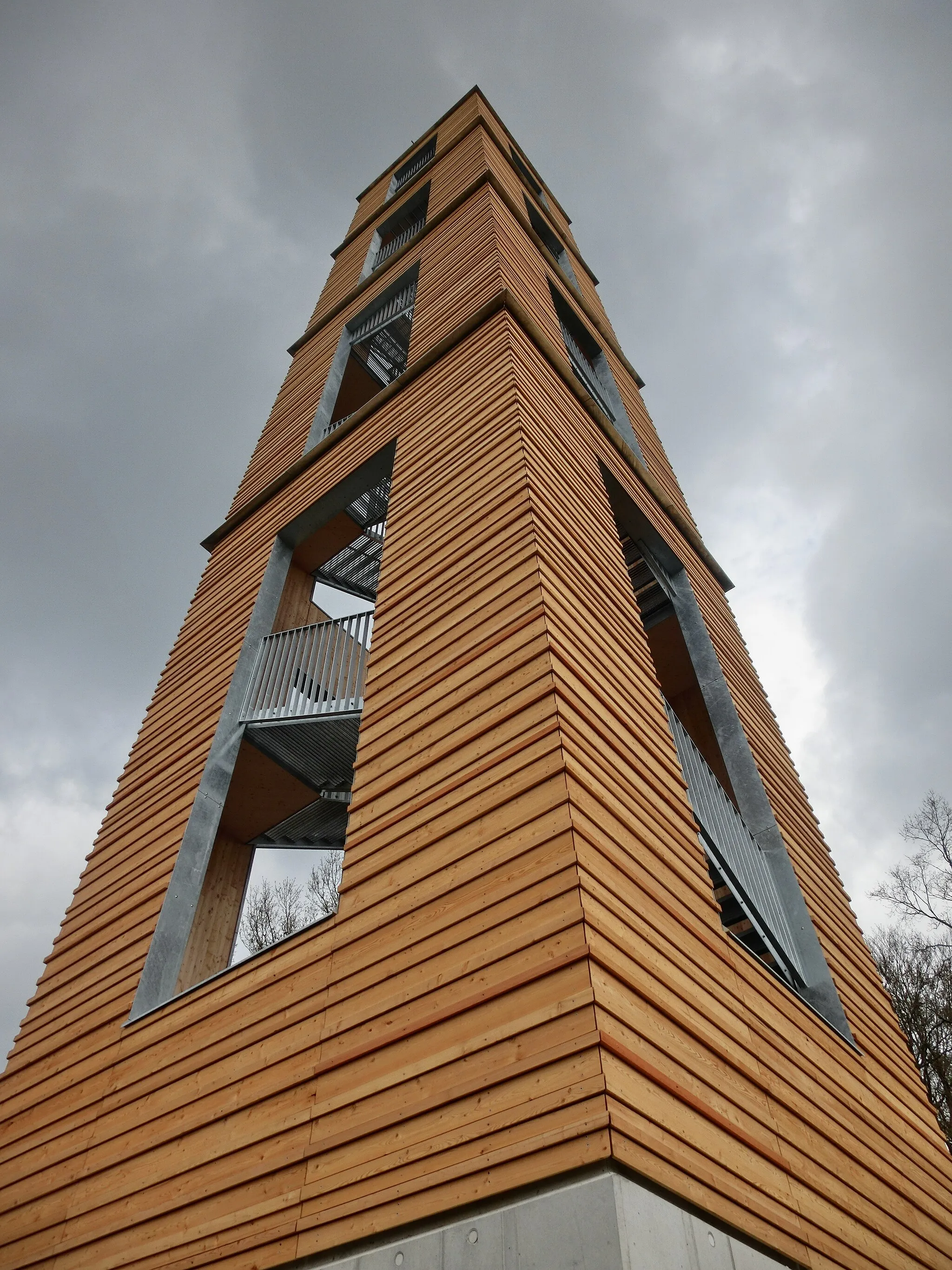 Photo showing: Deutschland (D) - Baden-Württemberg (BW) - Landkreis Sigmaringen (SIG) - Ostrach: "Bannwaldturm" im Pfrunger-Burgweiler Ried