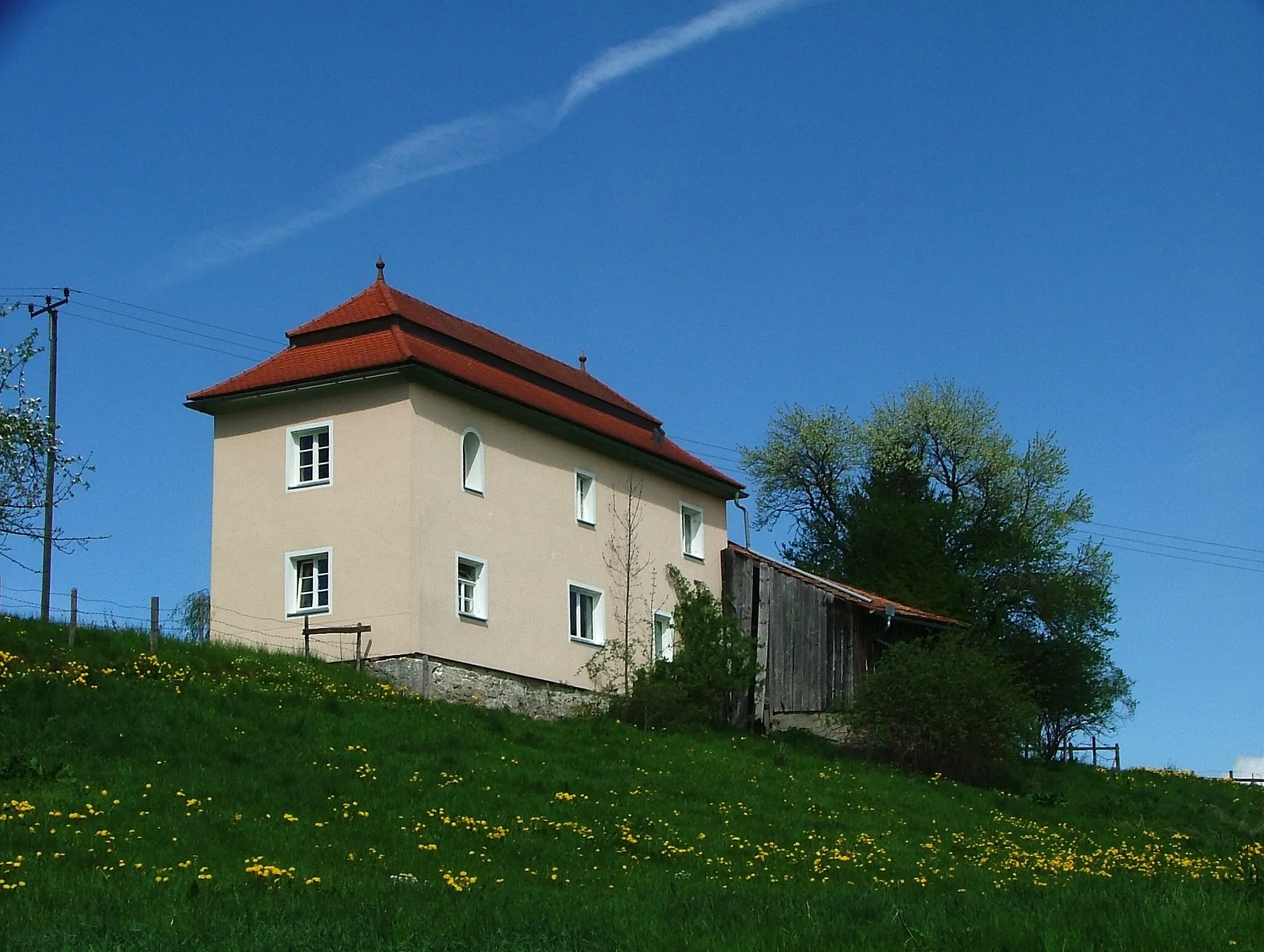 Photo showing: Härtnagel Doppelwalmdachhaus