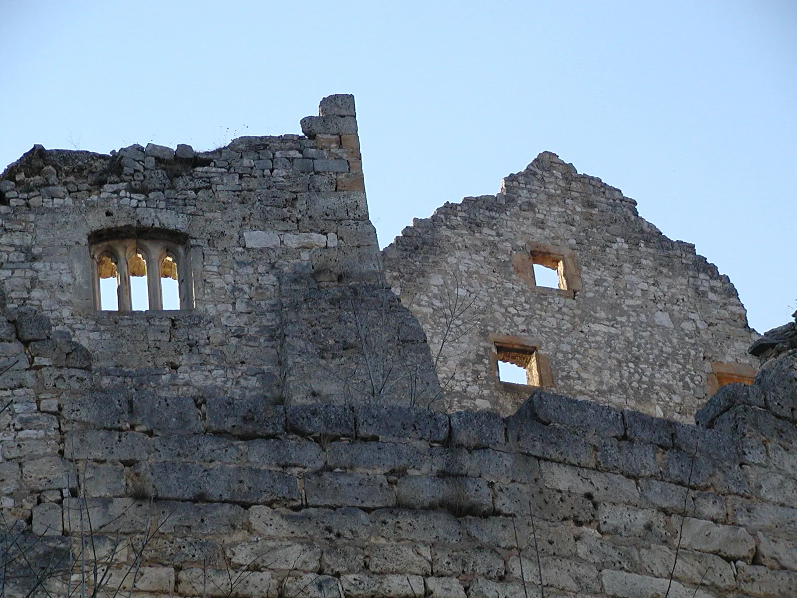 Photo showing: der zweite Blick auf die Festungsruinen im Gegenlicht