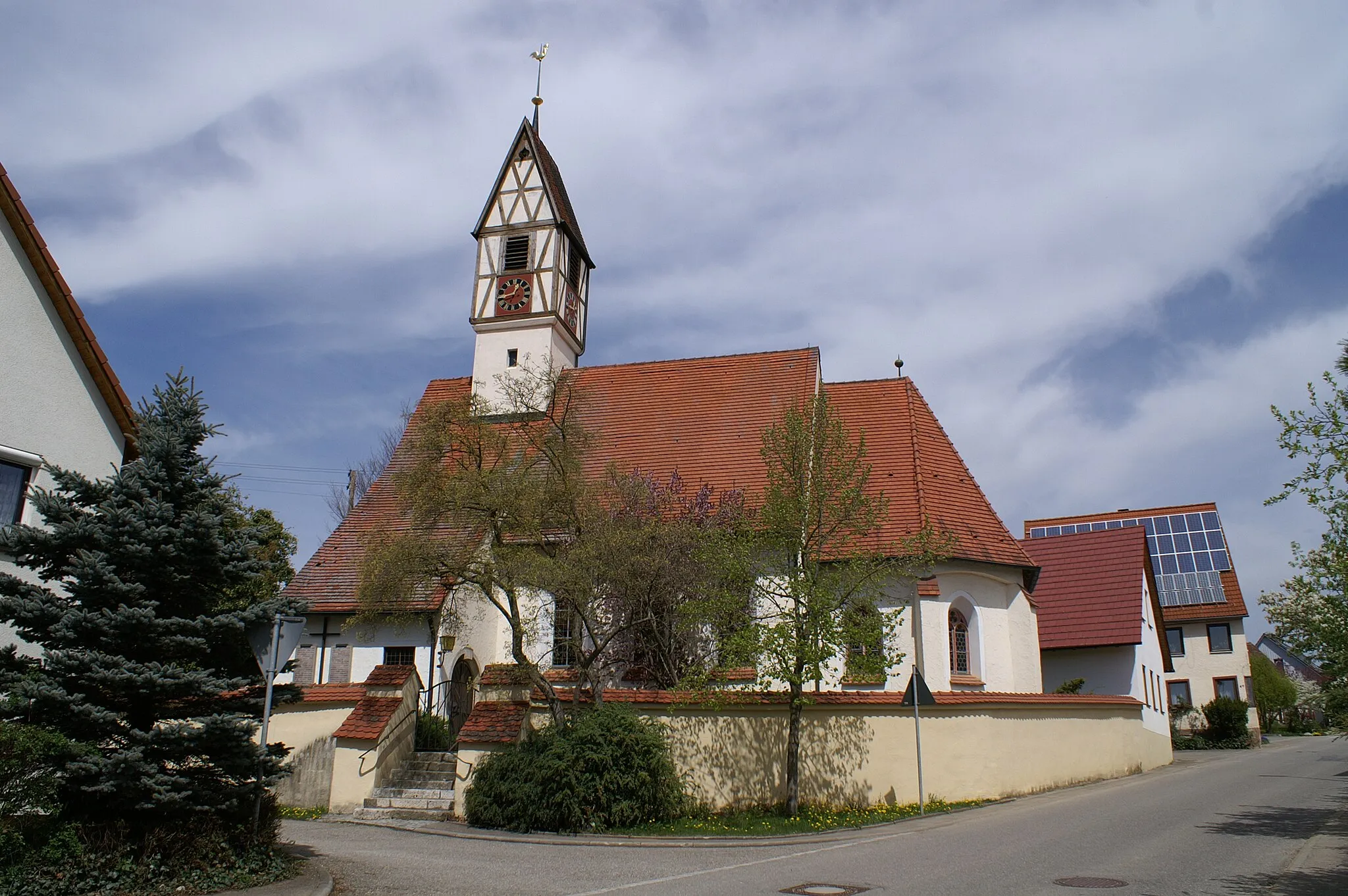 Photo showing: Bühlenhausen; Kirche zum hl.Veit