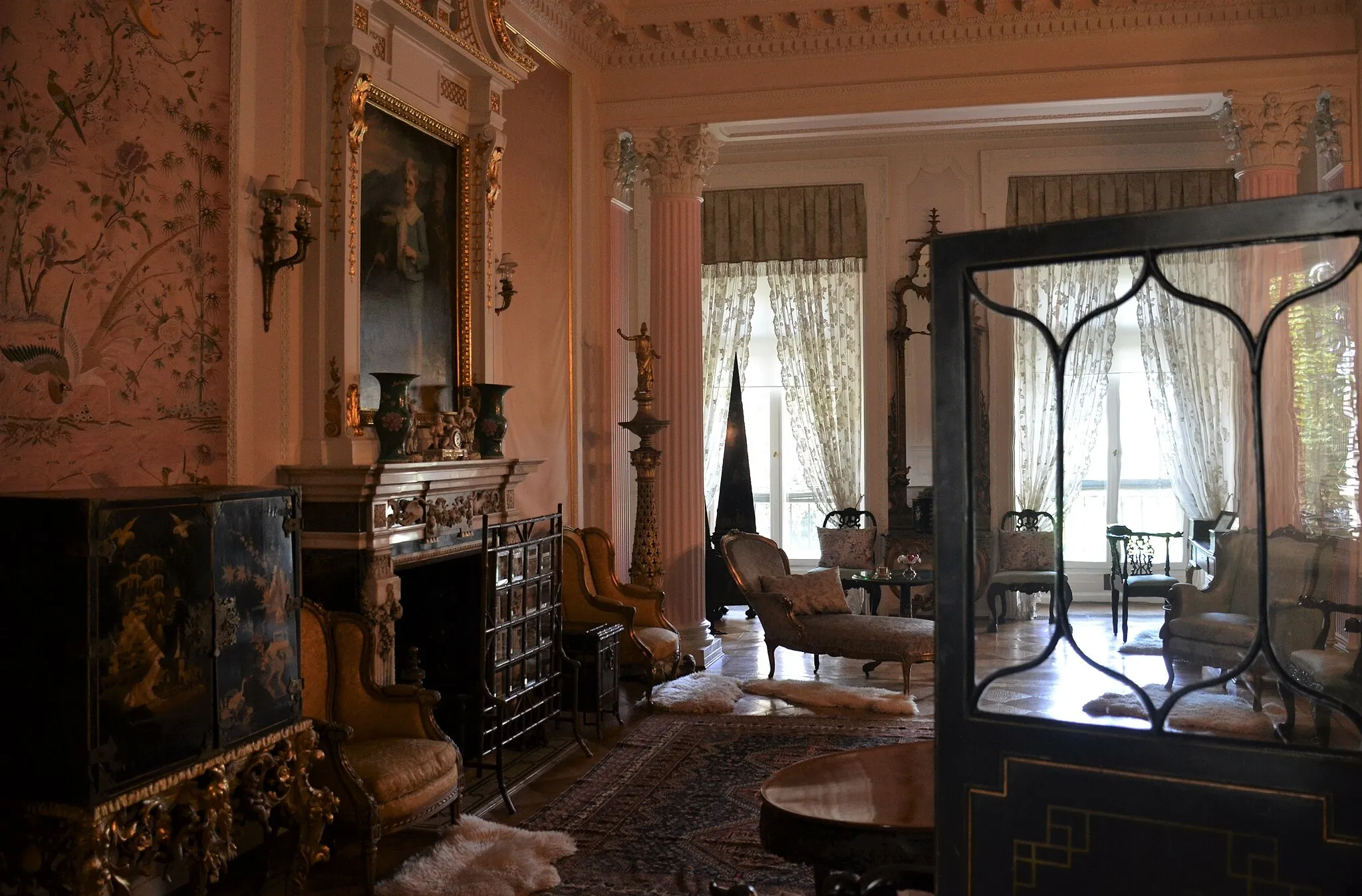 Photo showing: Princess Daisy's sitting room, Portrait of young Alexander hangs above the fireplace at the Pless Palace in Pszczyna