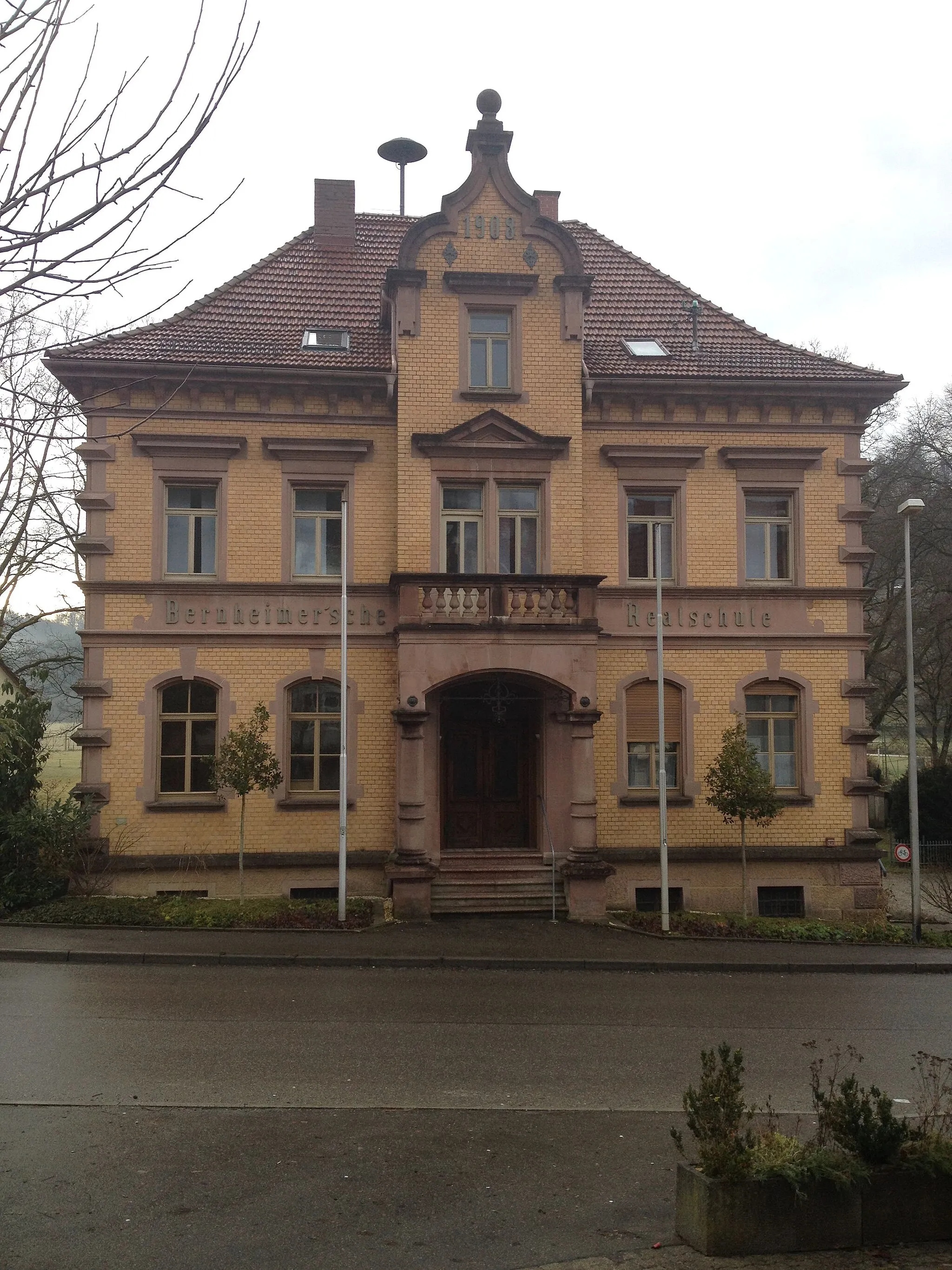 Photo showing: Bernheimersche Realschule in Buttenhausen bei Münsingen