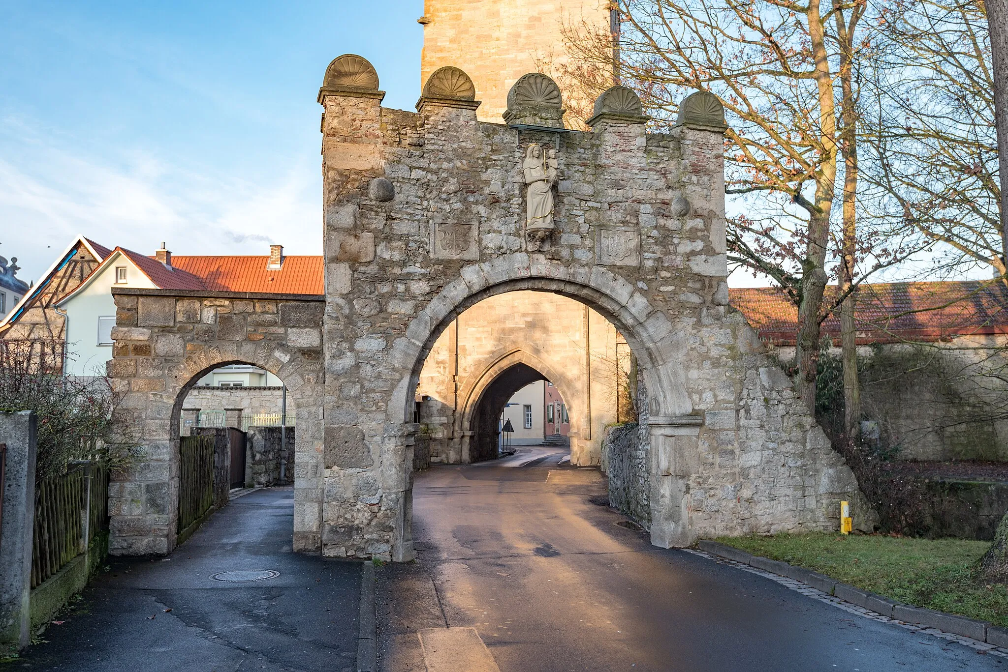 Photo showing: Münnerstadt, Jörgentor, Vortor, von Osten