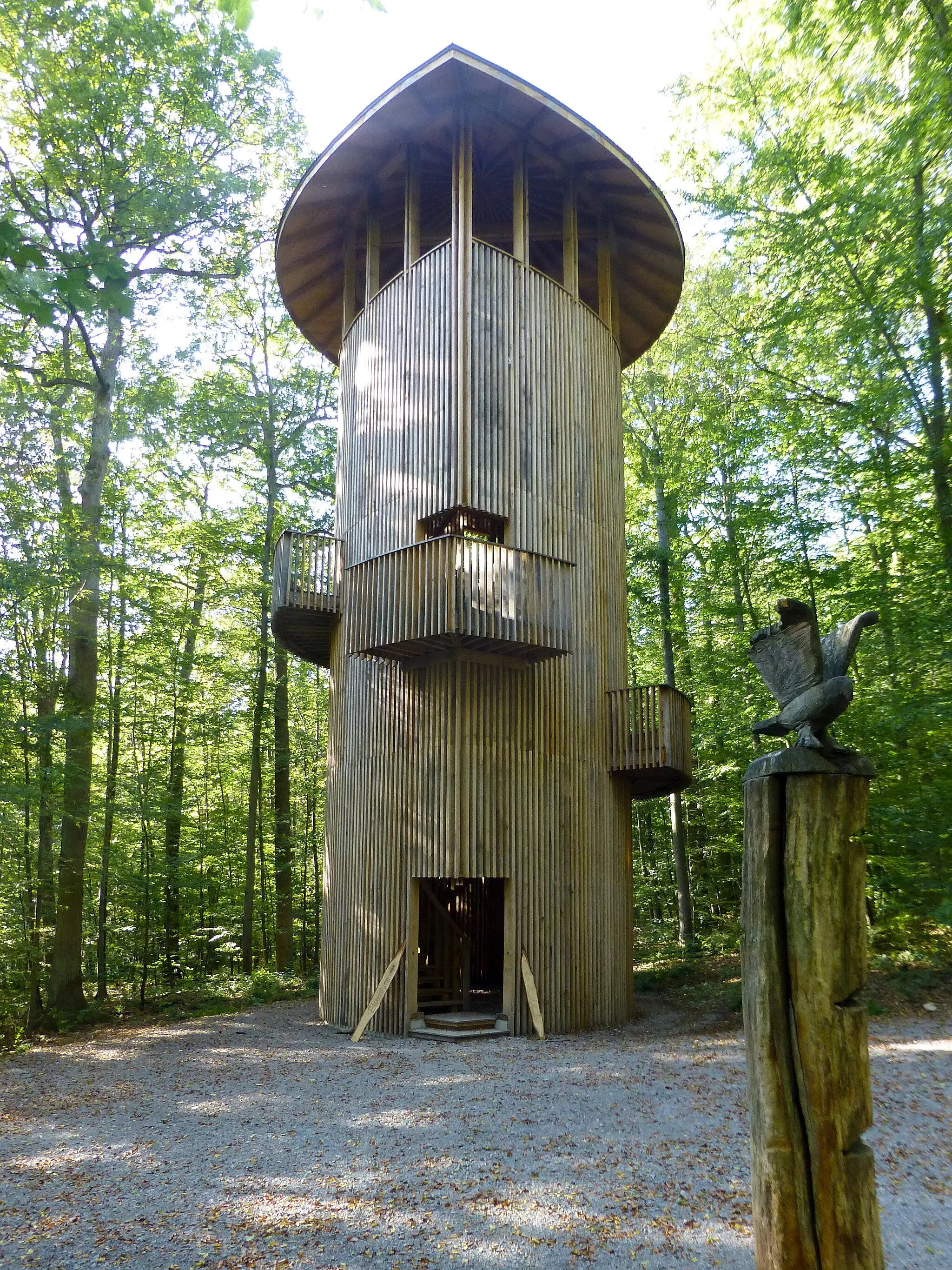 Photo showing: Eichenturm im Guttenberger Wald