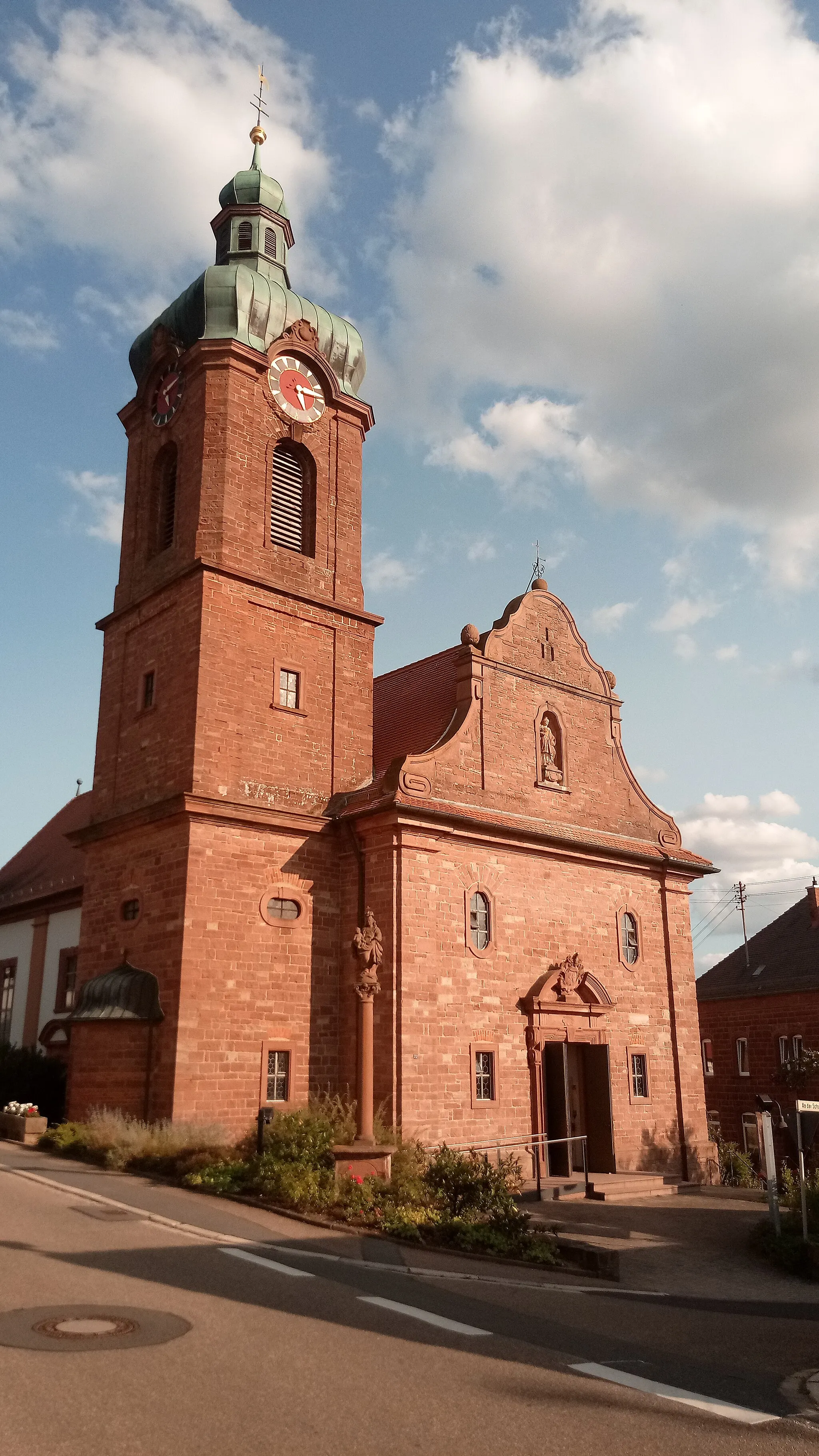 Photo showing: Dörlesberg Kirche