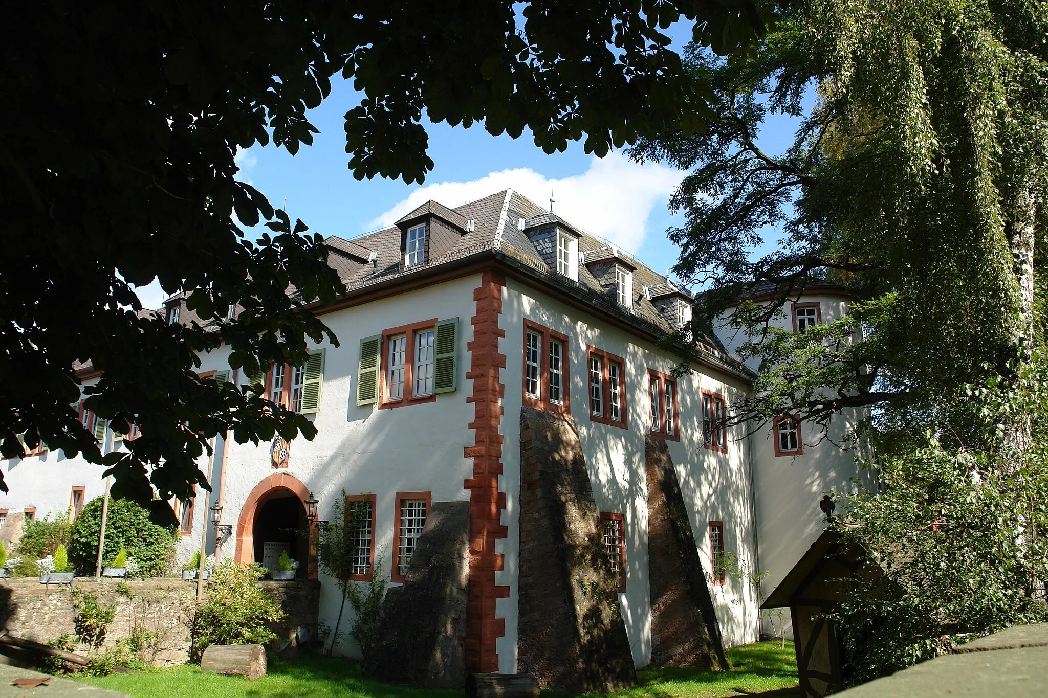 Photo showing: Schloss Rothenbuch