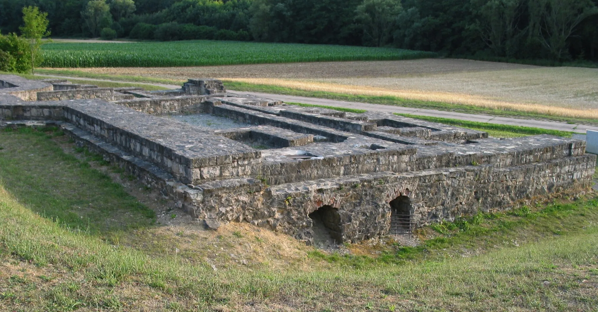 Photo showing: foundation walls of Castle Mädelhofen from Balthasar Neumann