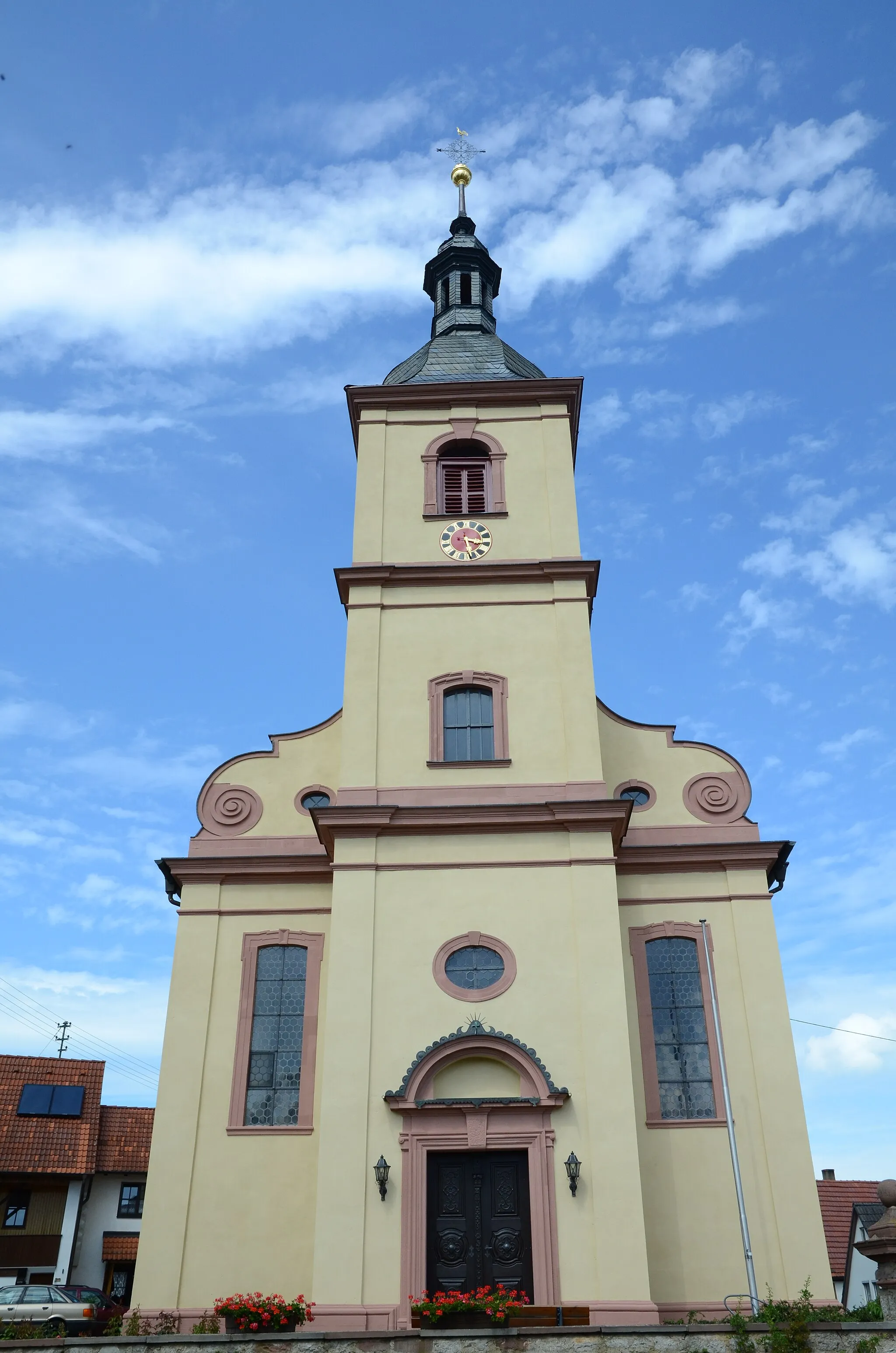 Photo showing: evang.-luth. Kirche in  Heßdorf