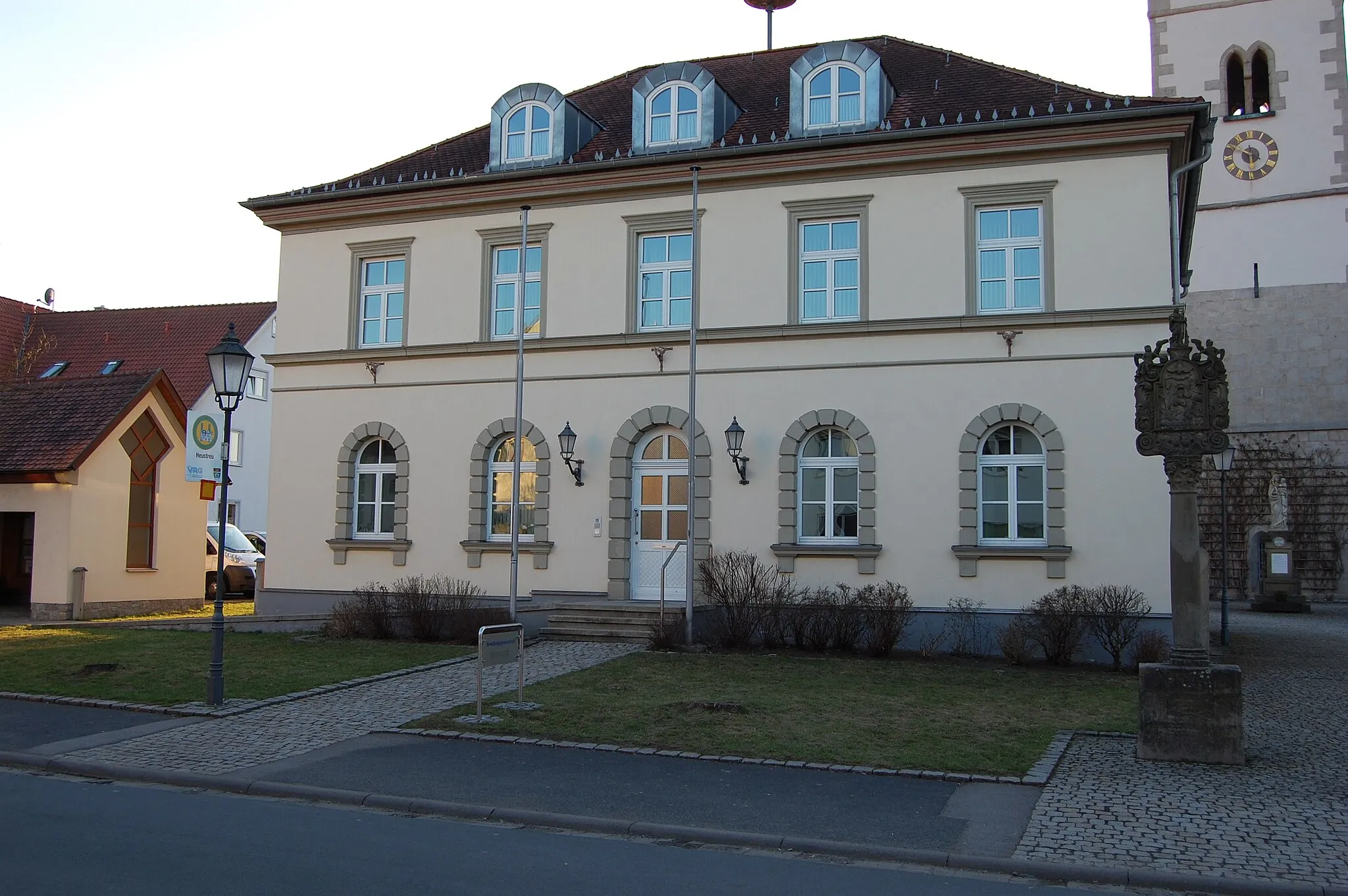 Photo showing: Heustreu, Kreis Rhön-Grabfeld, Verwaltungsgemeinschaft (2011)