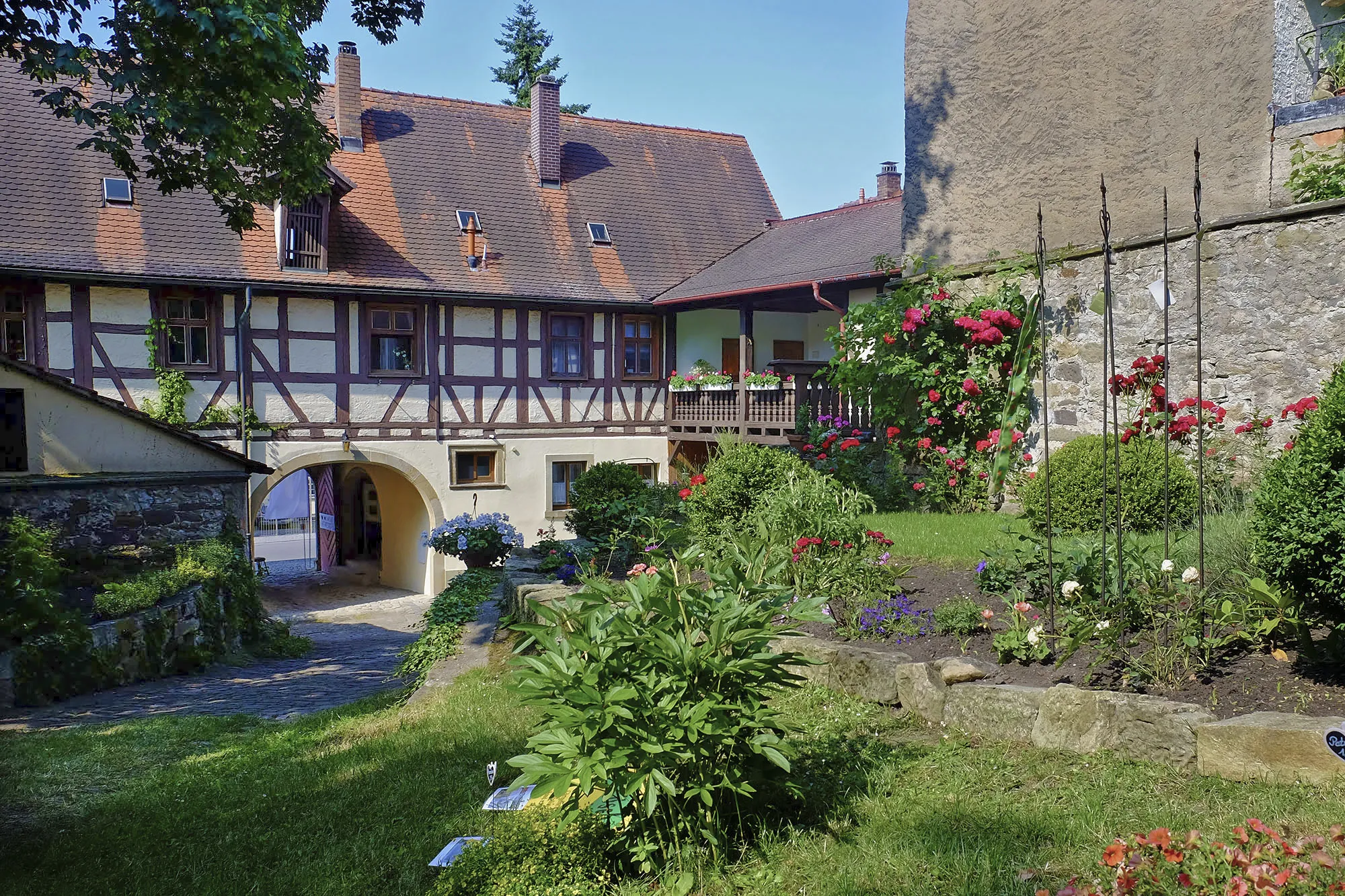 Photo showing: Innenansicht des Propstenhofs in Zeil am Main. Im 11. Jahrhundert Standort des Großhofs, aus dem sich später die Stadt entwickelt hat.