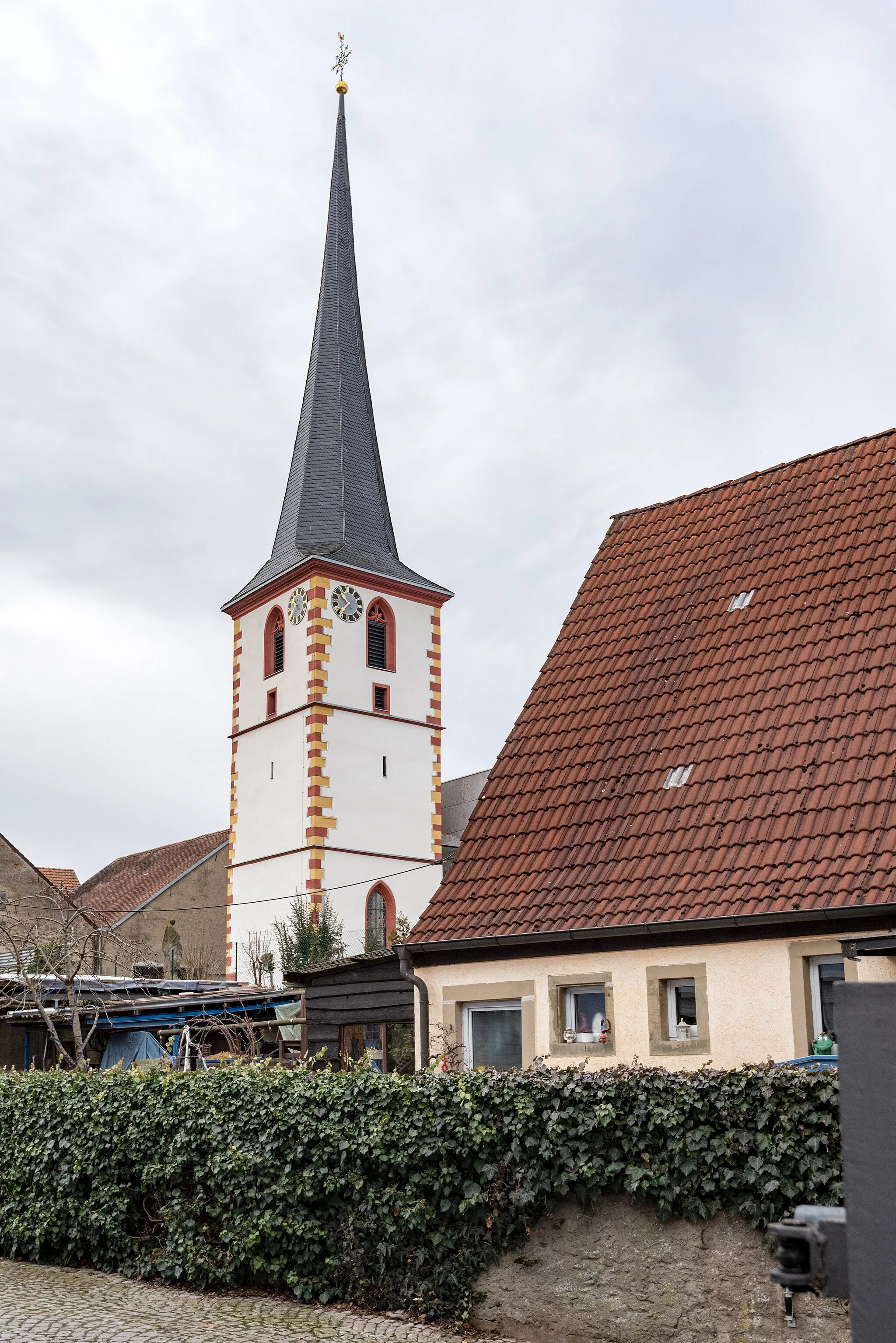 Photo showing: Waigolshausen, Kirchstraße 6, Kirchturm