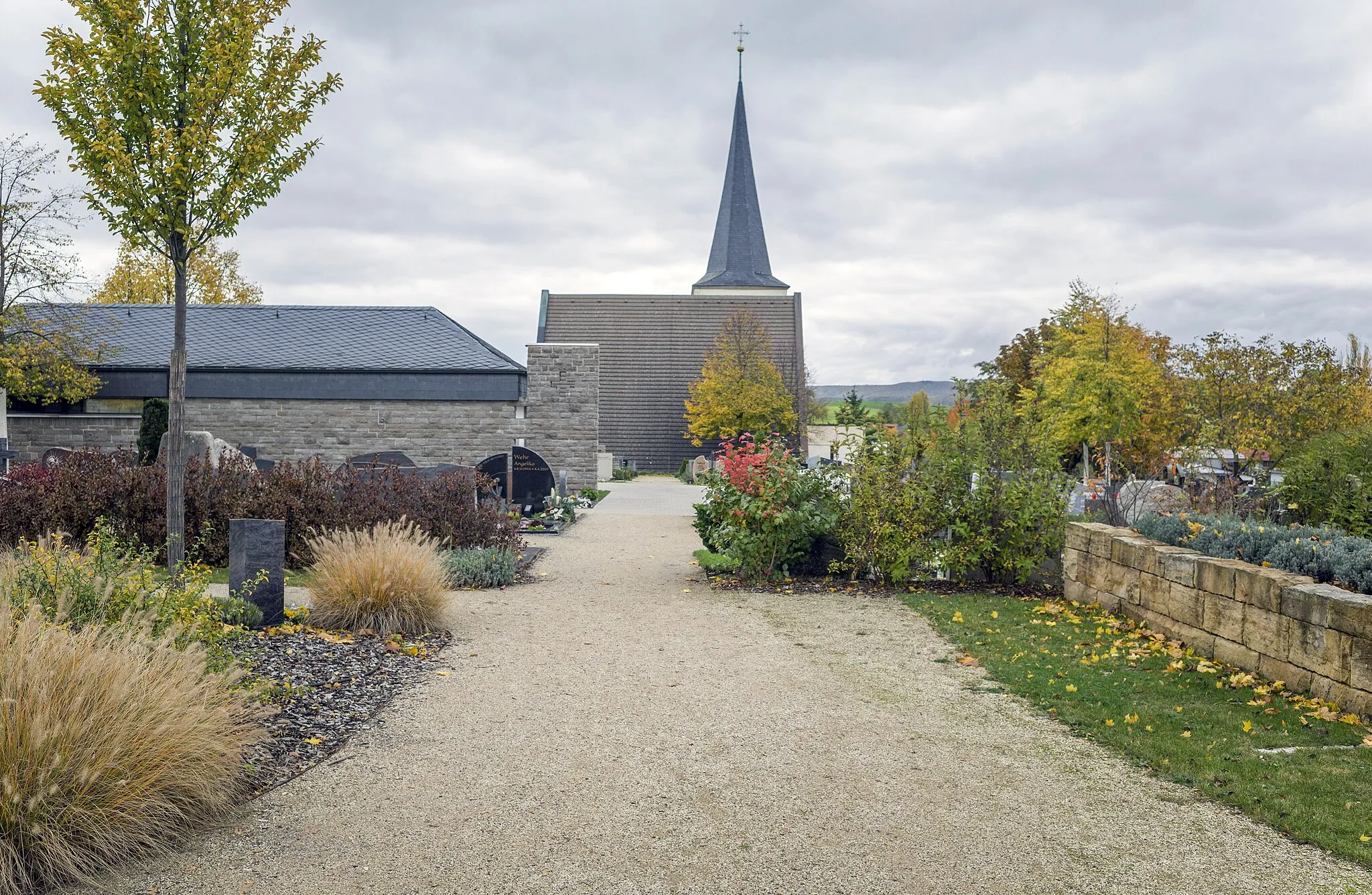 Photo showing: Friedhof Dingolshausen von Westen