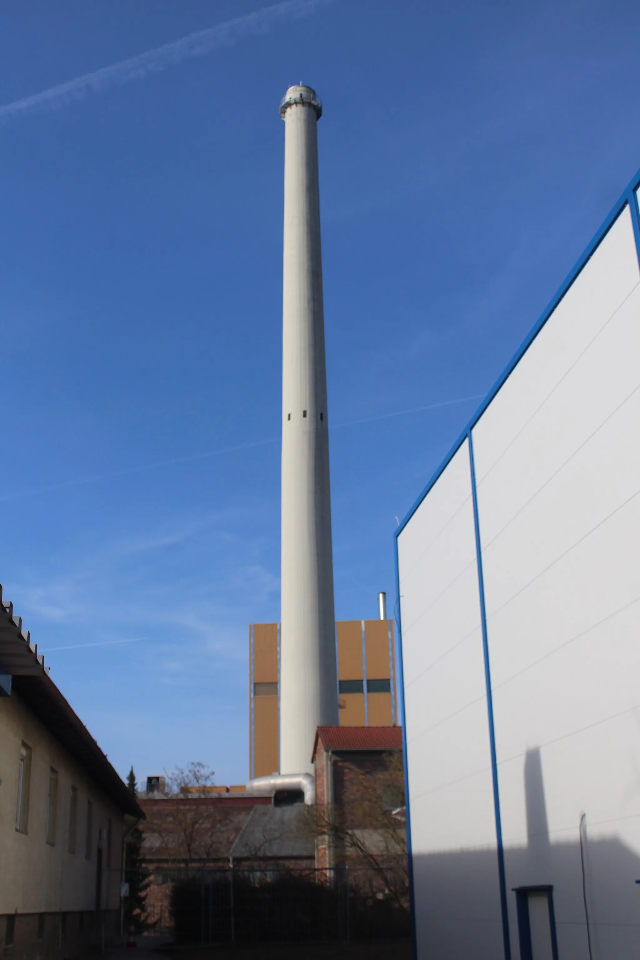 Photo showing: Kamin der Zuckerfabrik Ochsenfurt