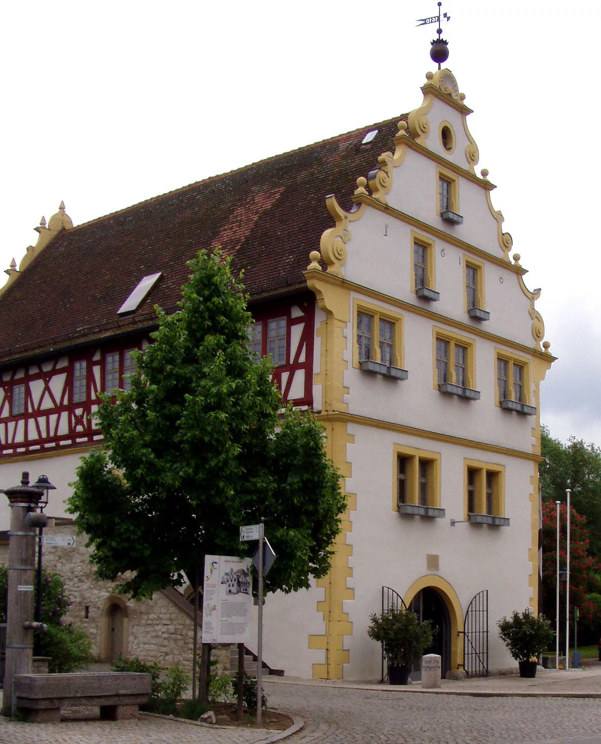 Photo showing: Rathaus im unterfränkischen Obernbreit