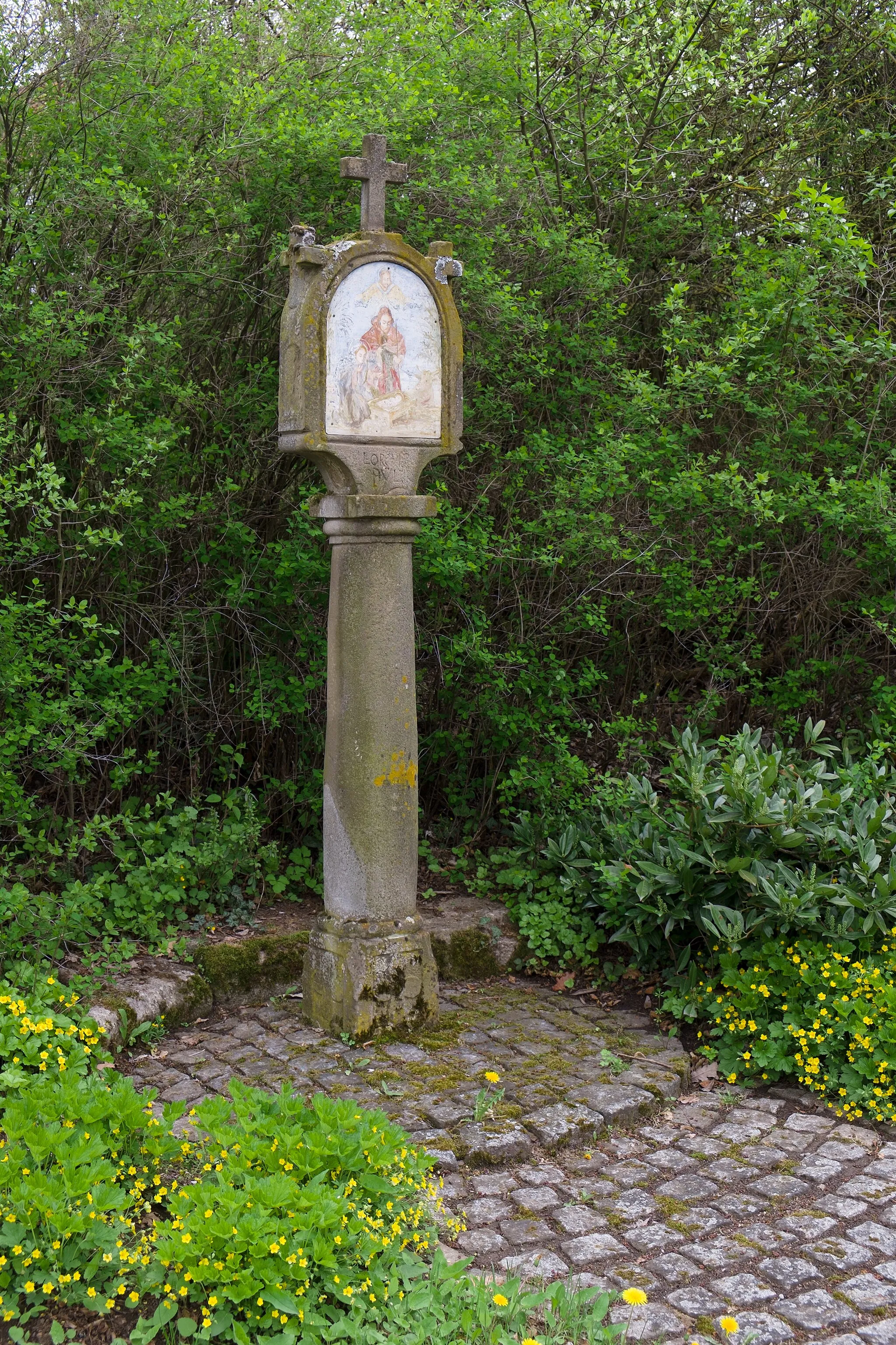 Photo showing: Wayside shrine, Rödelmaier, county Rhön-Grabfeld, Lower Franconia, Bavaria, Germany