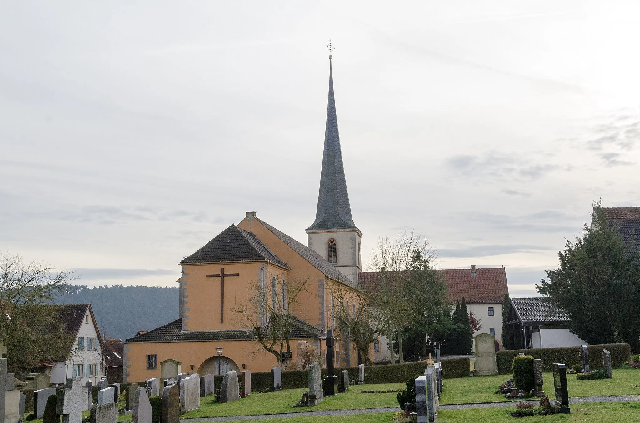 Photo showing: Unsleben, Kirchplatz, neue Kirche