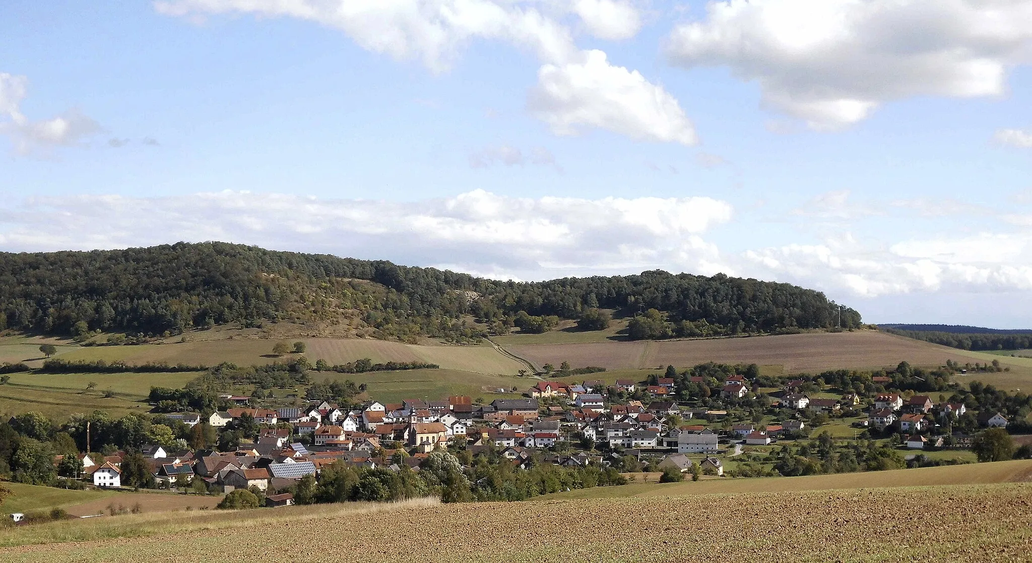 Photo showing: Windheim Ansicht von Westen