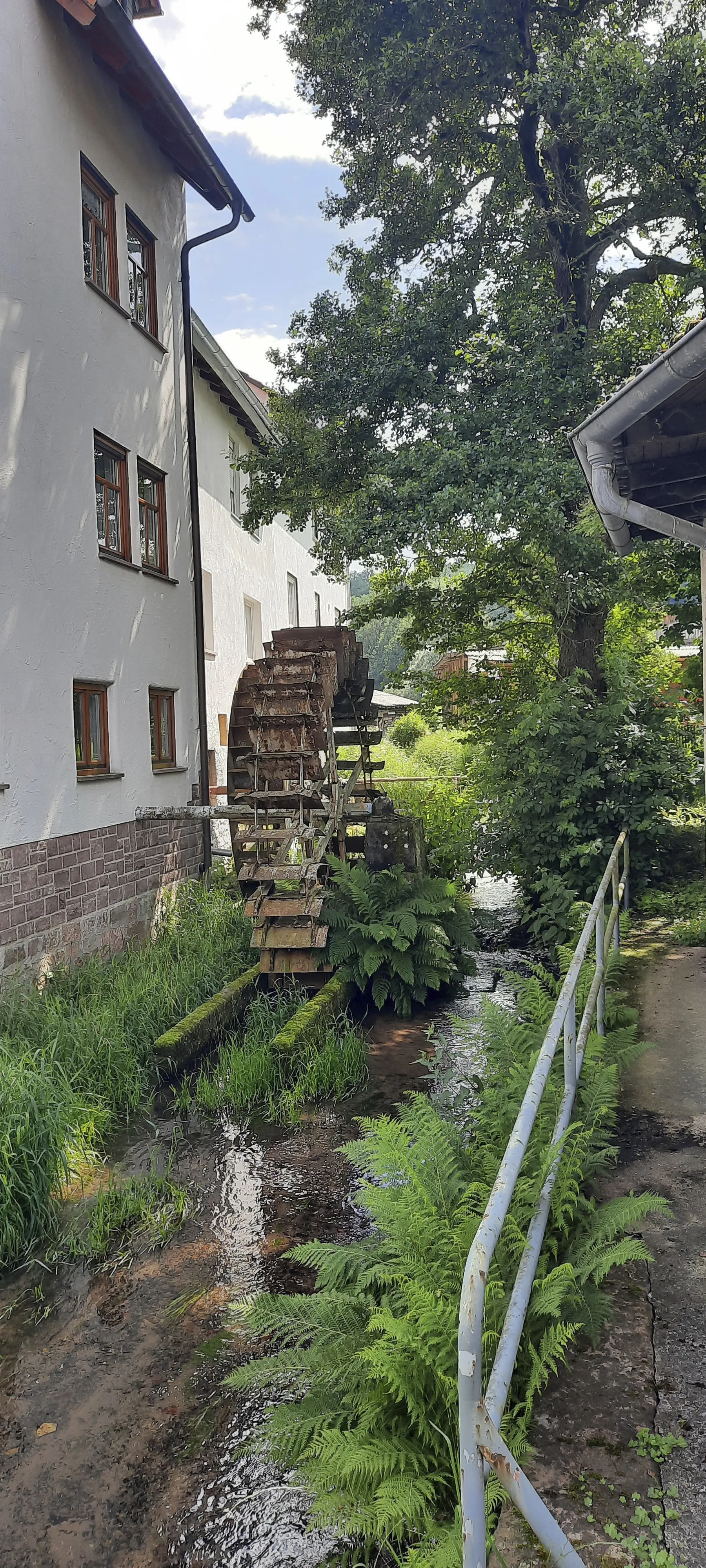 Photo showing: Mühlräder der ehemaligen Kröckelsmühle, die in den 1990er Jahren abgebrochen wurde.