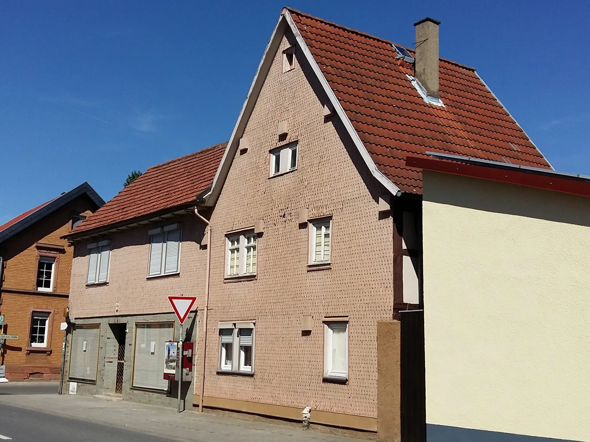 Photo showing: This is a picture of the Hessian Kulturdenkmal (cultural monument) with the ID