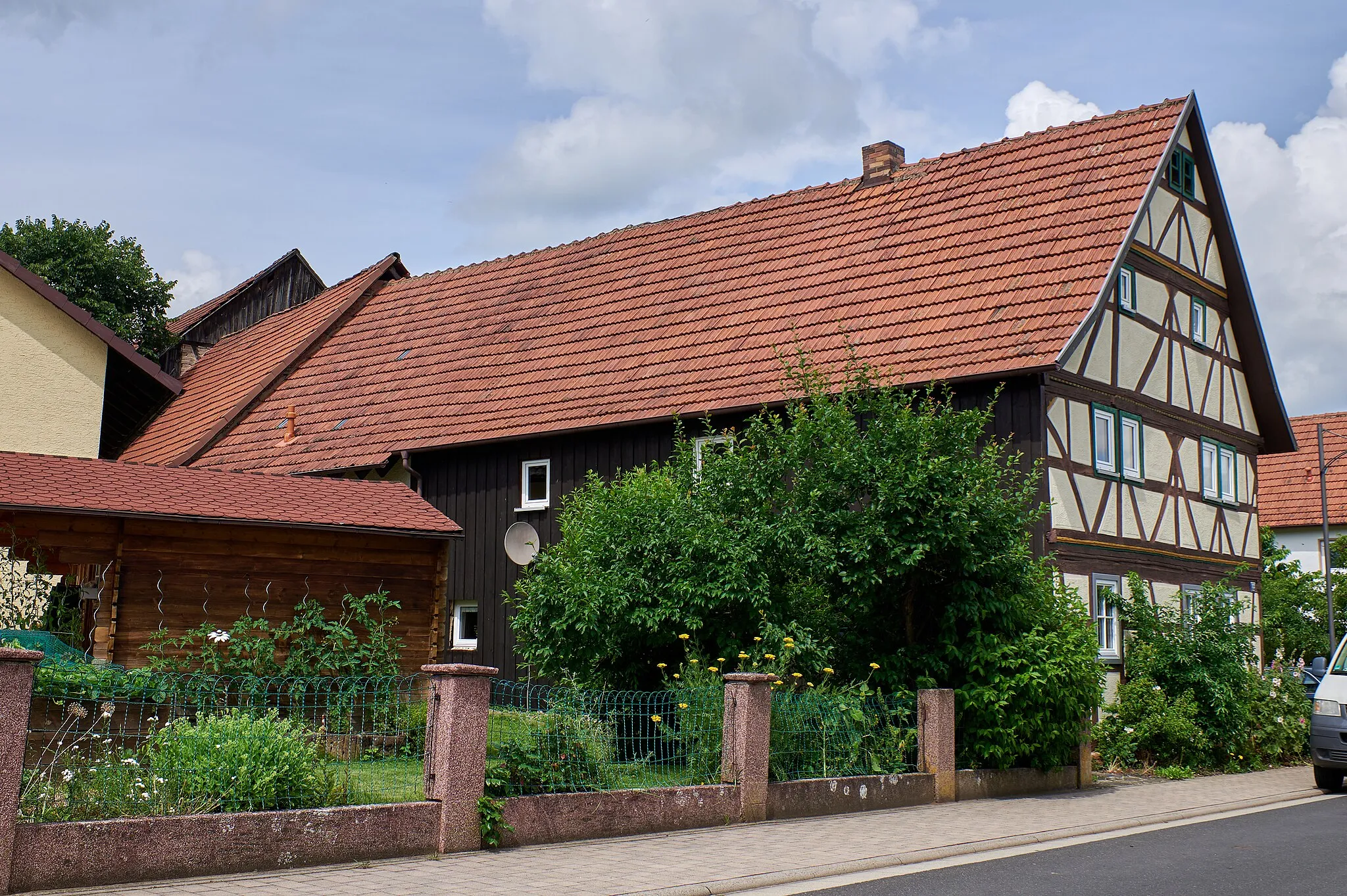 Photo showing: Bischofsheim in der Rhön: Unterweißenbrunn, D-6-73-117-133