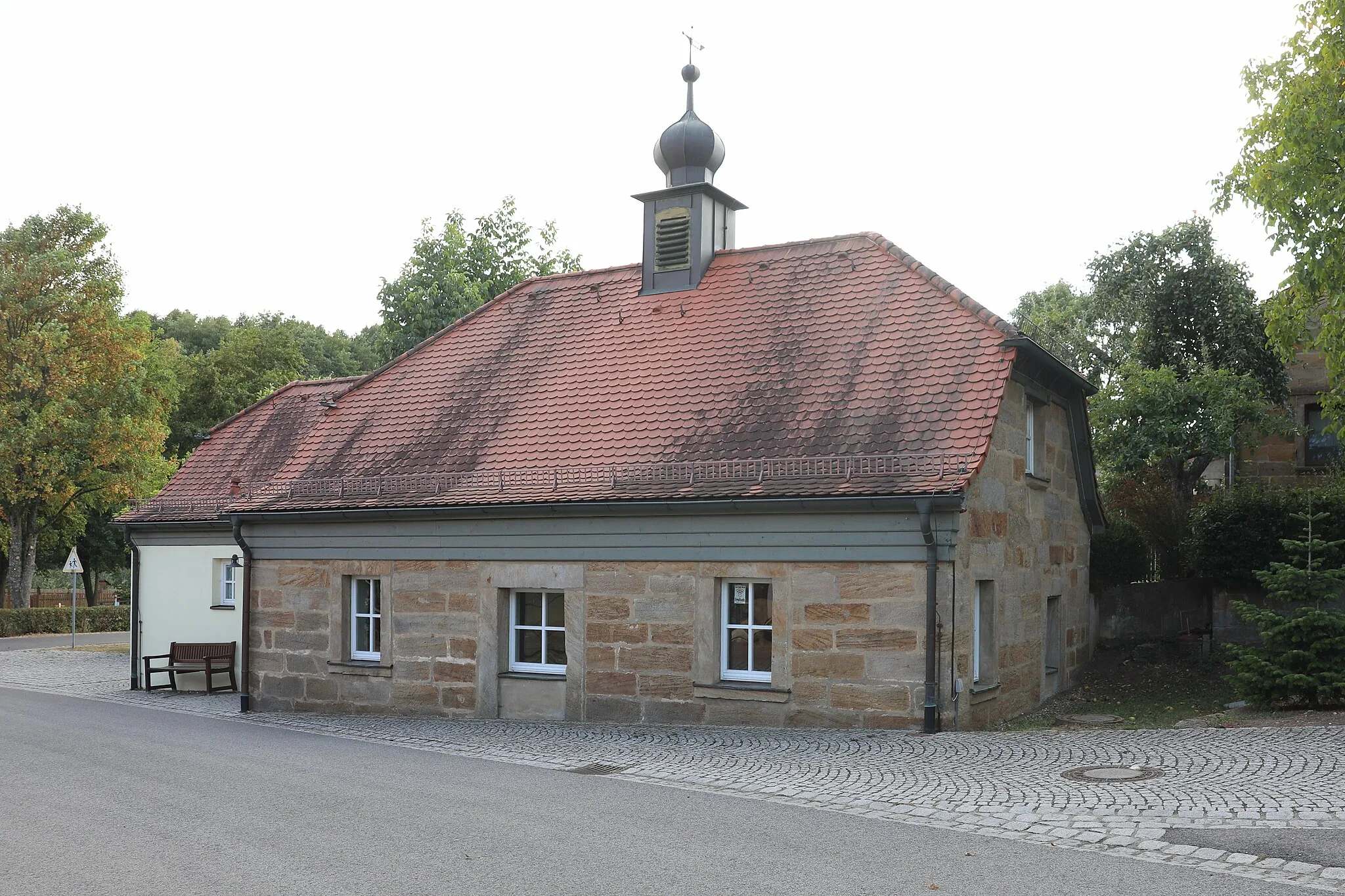 Photo showing: Gemeindehaus, Eichelberg