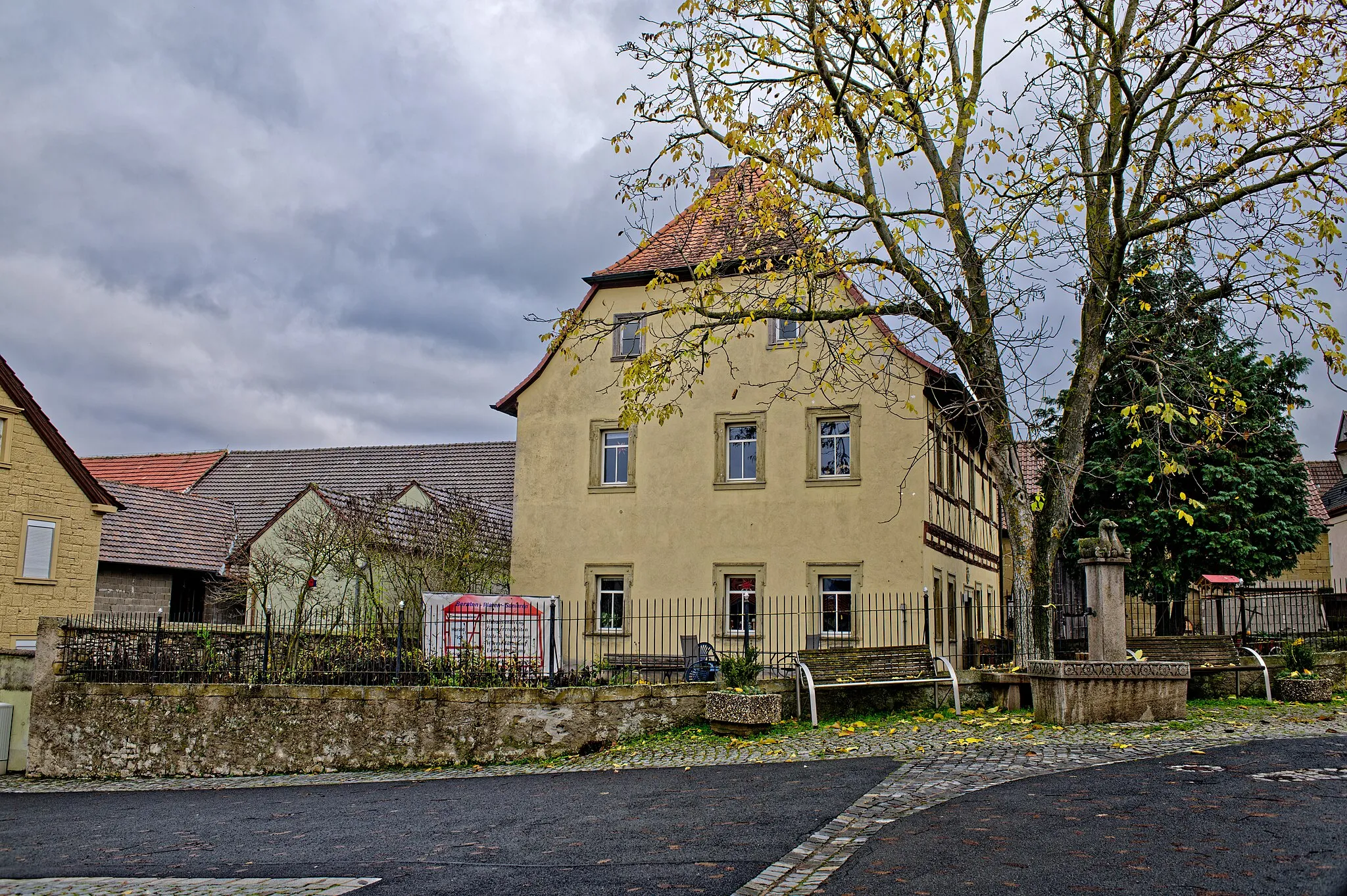 Photo showing: Arnstein: Gänheim, Pfarrhaus D-6-77-114-174