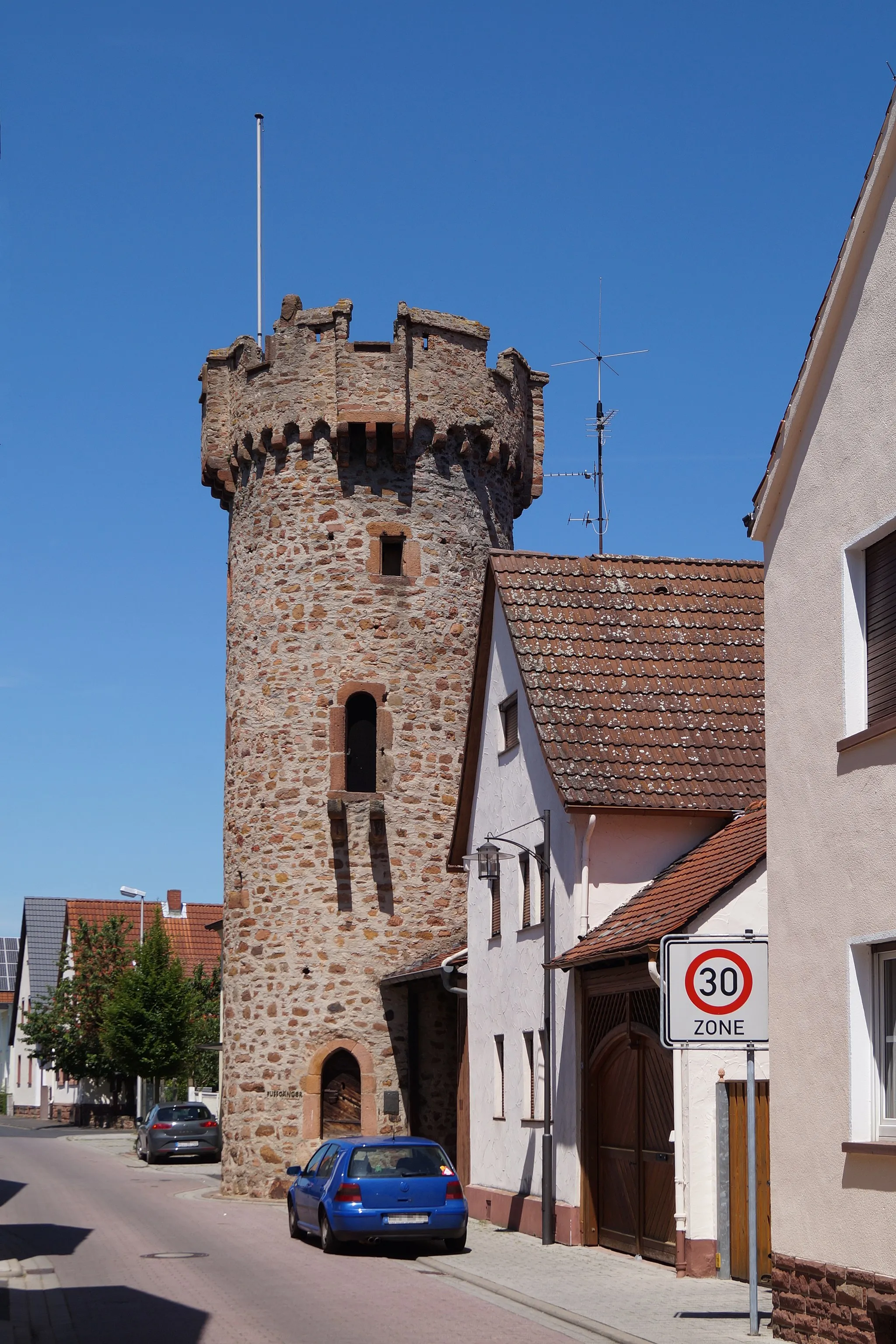 Photo showing: Runder Turm, erbaut 1460 als Teil der Ortsbefestigung von Großwallstadt.