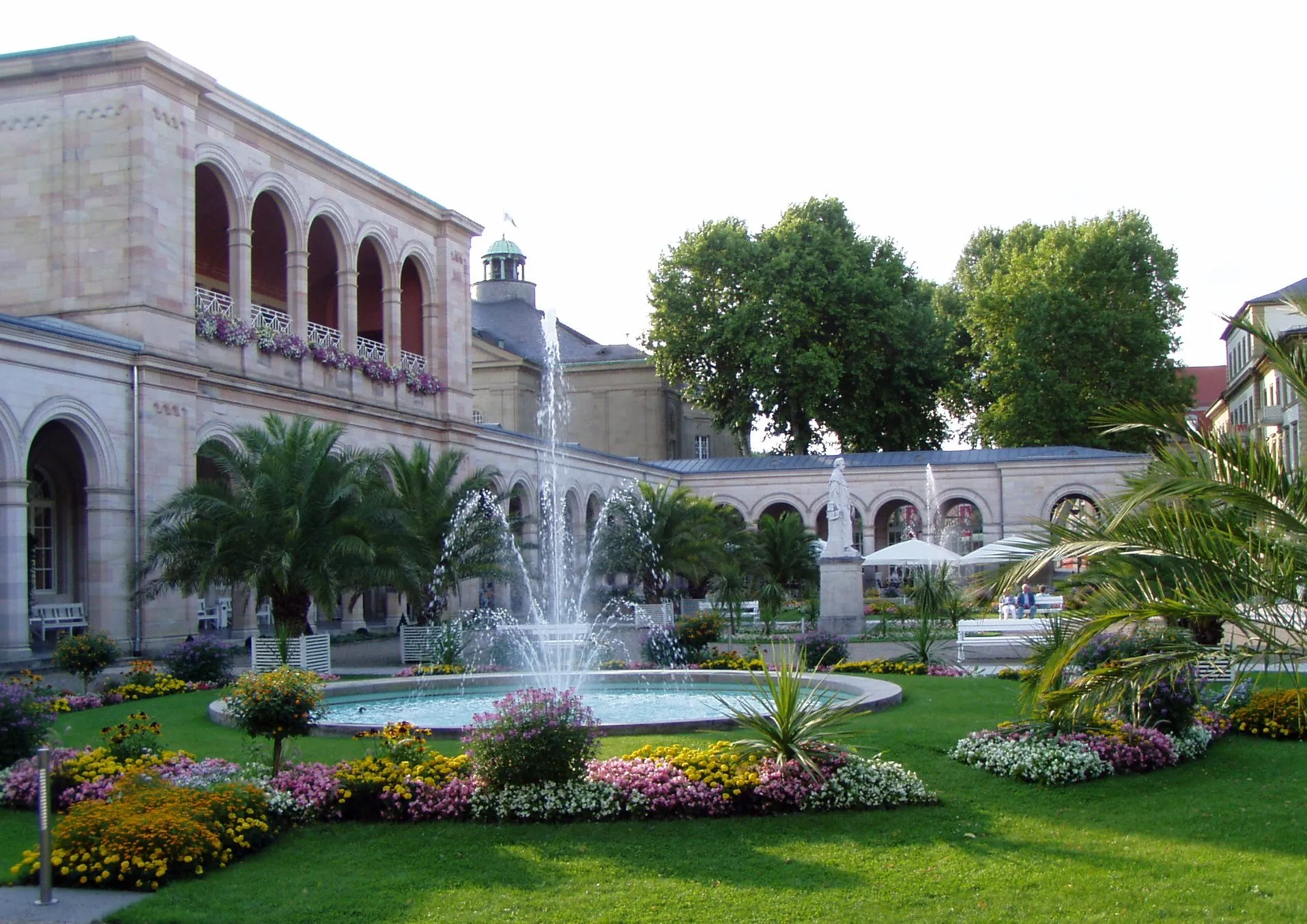 Photo showing: Arcades in Bad Kissingen, Bavaria