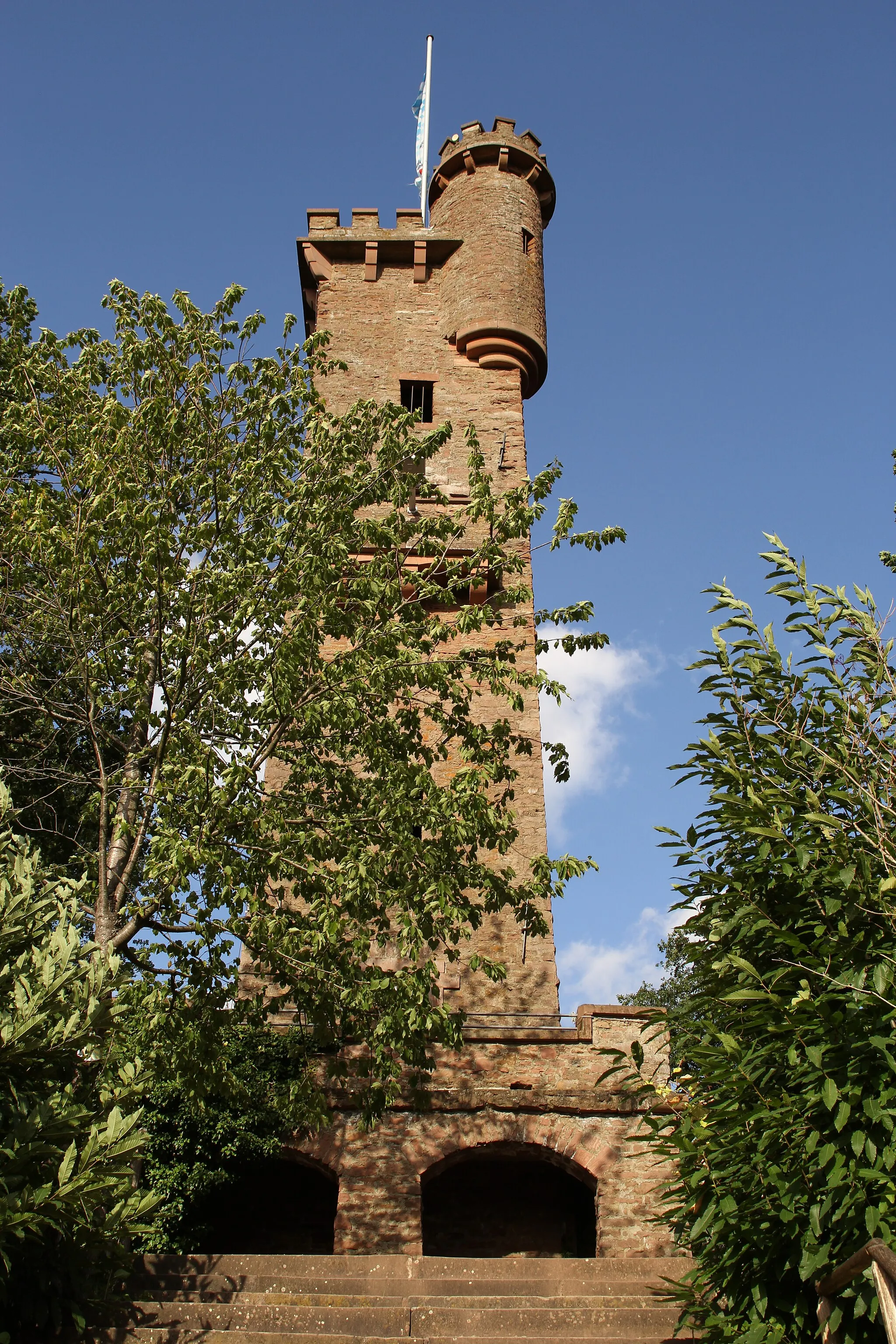 Photo showing: Der Aussichtsturm an der alten Schanze bei Klingenberg am Main