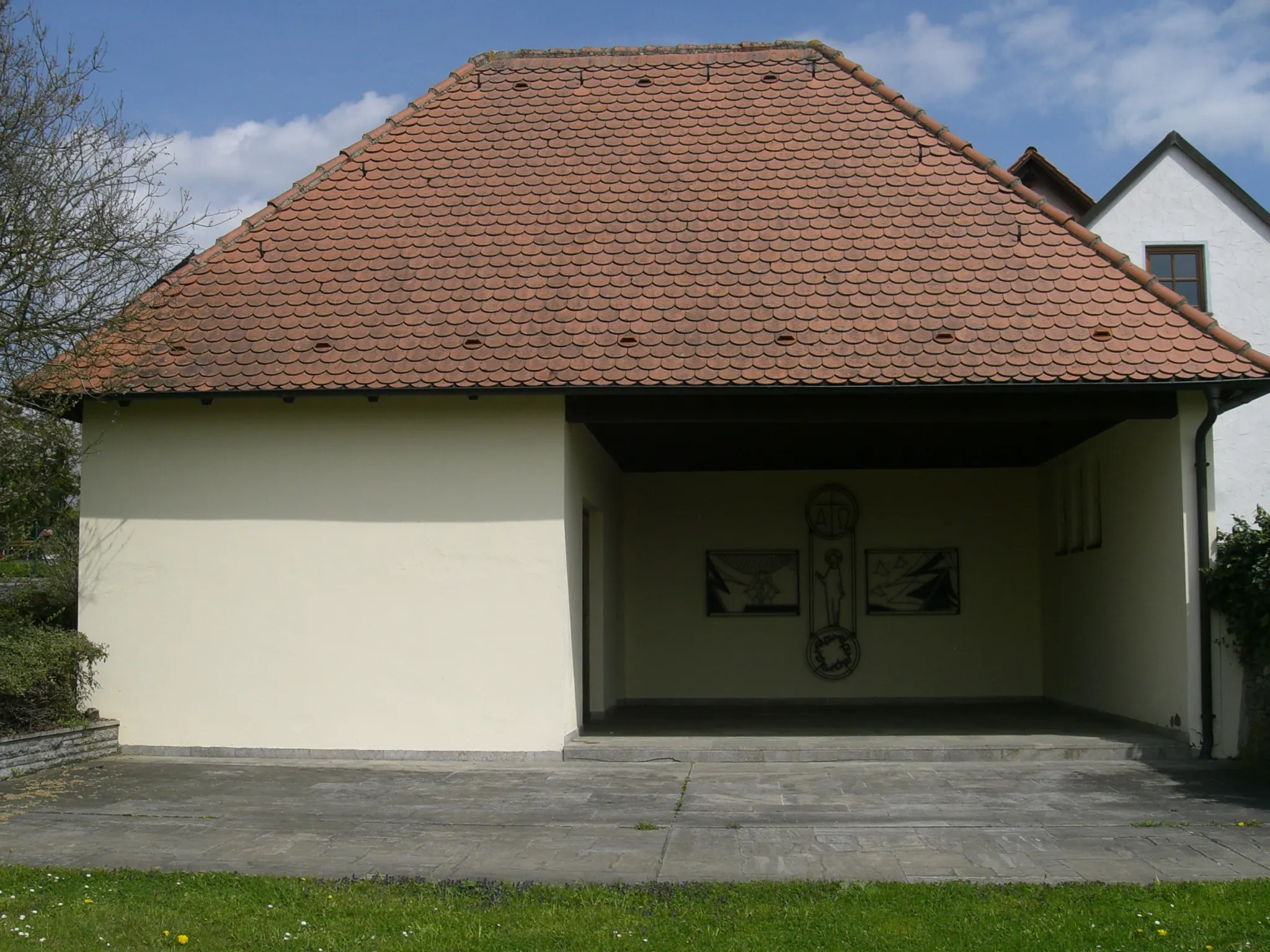 Photo showing: Leichenhalle in Rütschenhausen