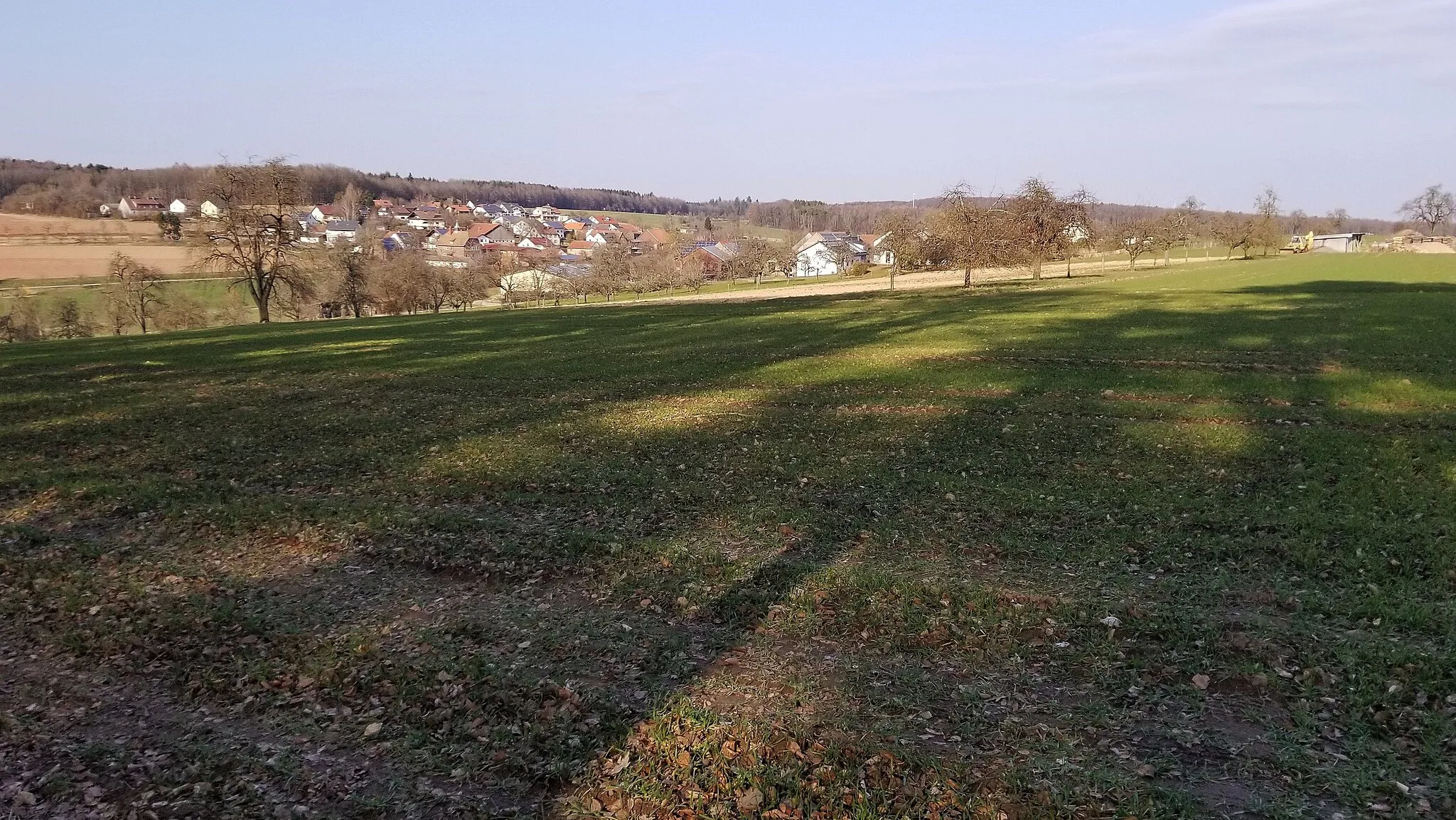 Photo showing: Einbach (Odenwald): Ansicht aus Südwesten; März 2022