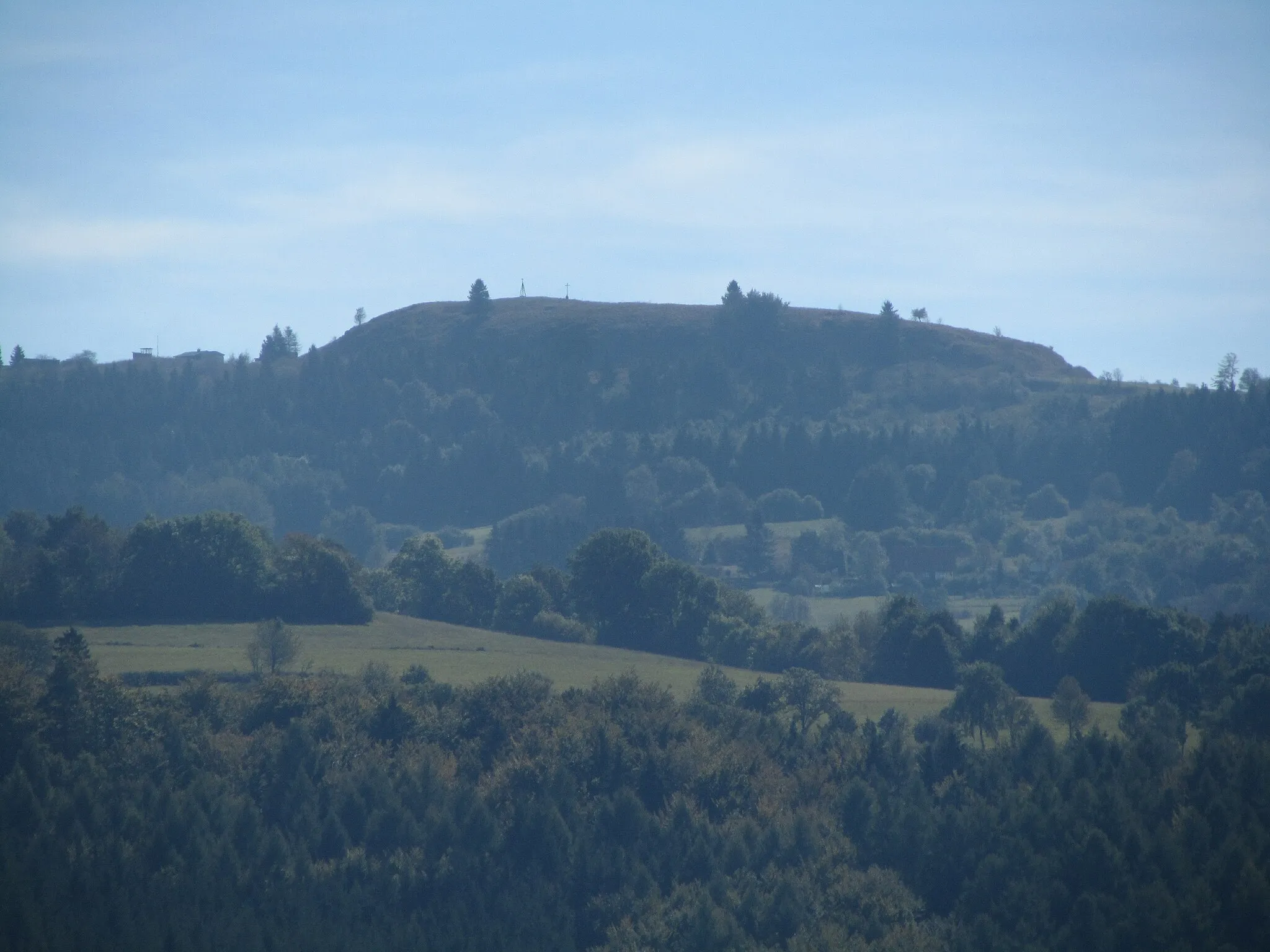 Photo showing: Die Dalherdaer Kuppe in der Rhön von Norden